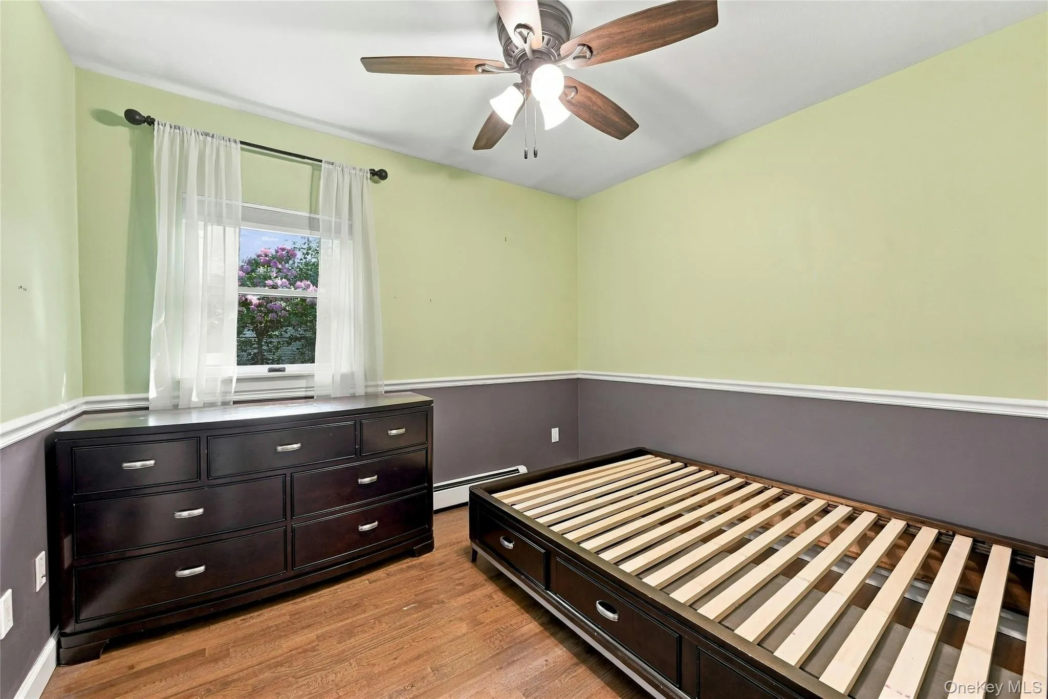 82 Oakwood Drive, Riverhead, NY, 4 Bedrooms Bedrooms, 13 Rooms Rooms,1 BathroomBathrooms,Residential,For Rent,Oakwood,0,1057309 82 Oakwood Drive, Riverhead, NY, 4 Bedrooms Bedrooms, 13 Rooms Rooms,1 BathroomBathrooms,Residential,For Rent,Oakwood,0,1057309
