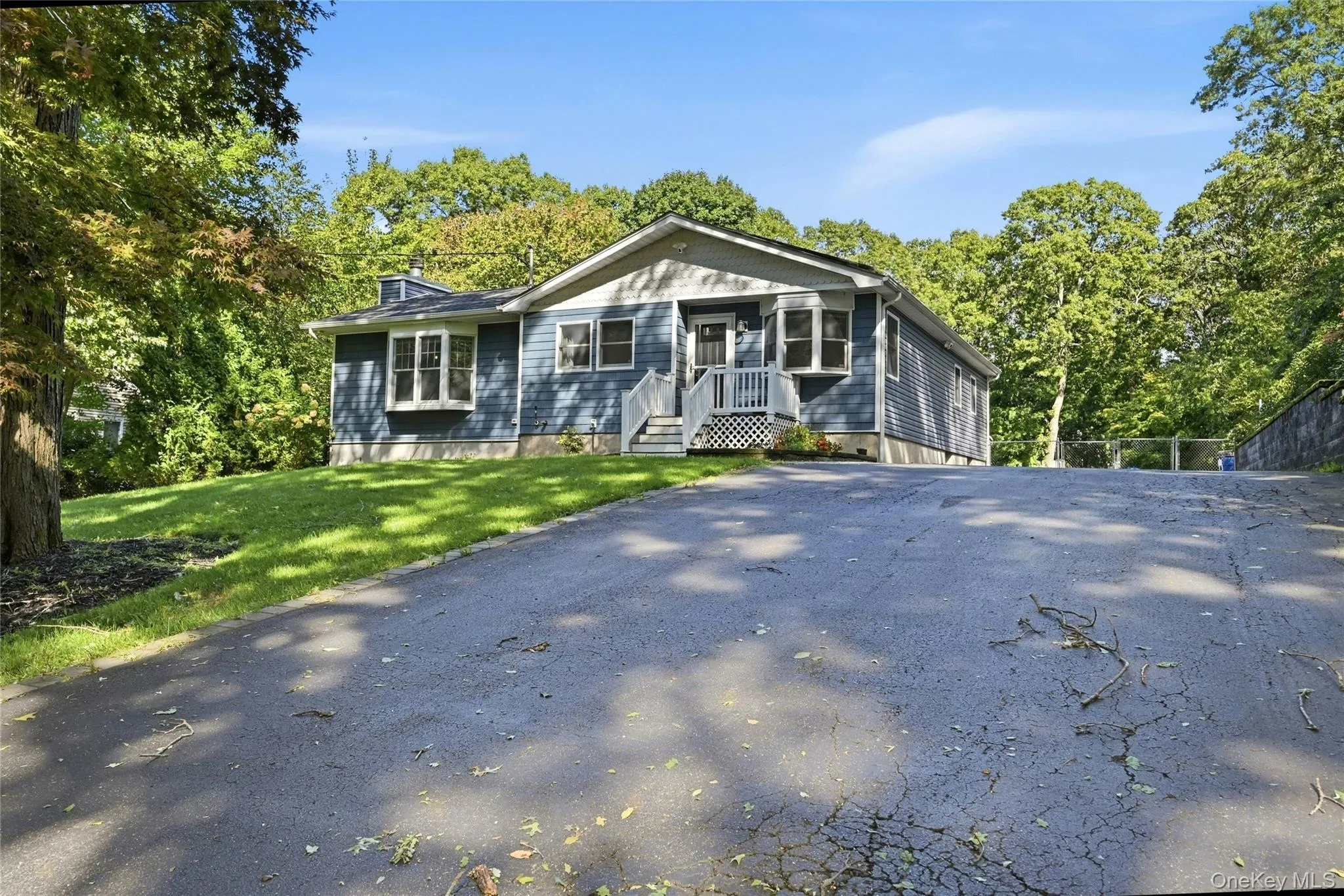 82 Oakwood Drive, Riverhead, NY, 4 Bedrooms Bedrooms, 13 Rooms Rooms,1 BathroomBathrooms,Residential,For Rent,Oakwood,0,1057309 82 Oakwood Drive, Riverhead, NY, 4 Bedrooms Bedrooms, 13 Rooms Rooms,1 BathroomBathrooms,Residential,For Rent,Oakwood,0,1057309