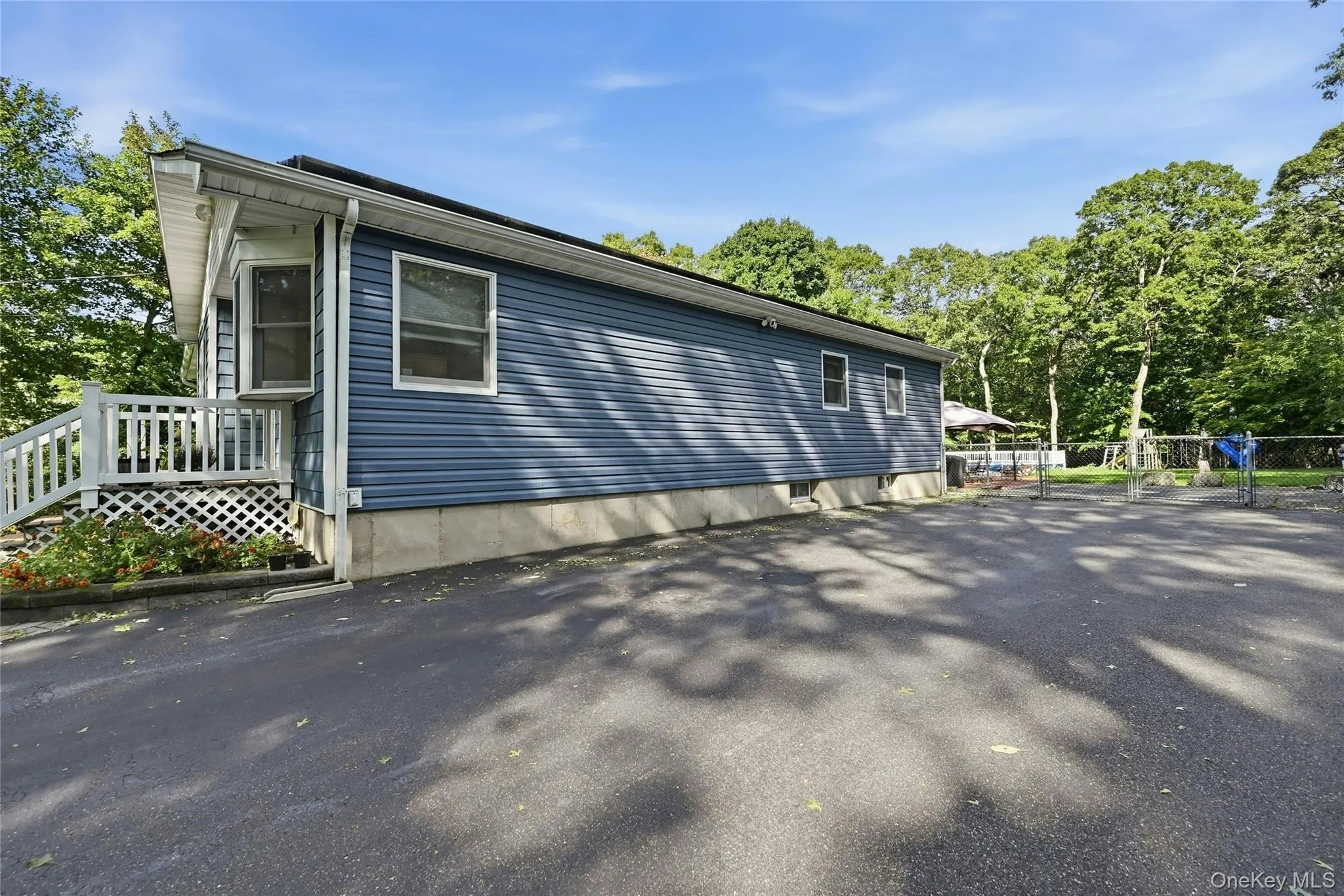 82 Oakwood Drive, Riverhead, NY, 4 Bedrooms Bedrooms, 13 Rooms Rooms,1 BathroomBathrooms,Residential,For Rent,Oakwood,0,1057309 82 Oakwood Drive, Riverhead, NY, 4 Bedrooms Bedrooms, 13 Rooms Rooms,1 BathroomBathrooms,Residential,For Rent,Oakwood,0,1057309