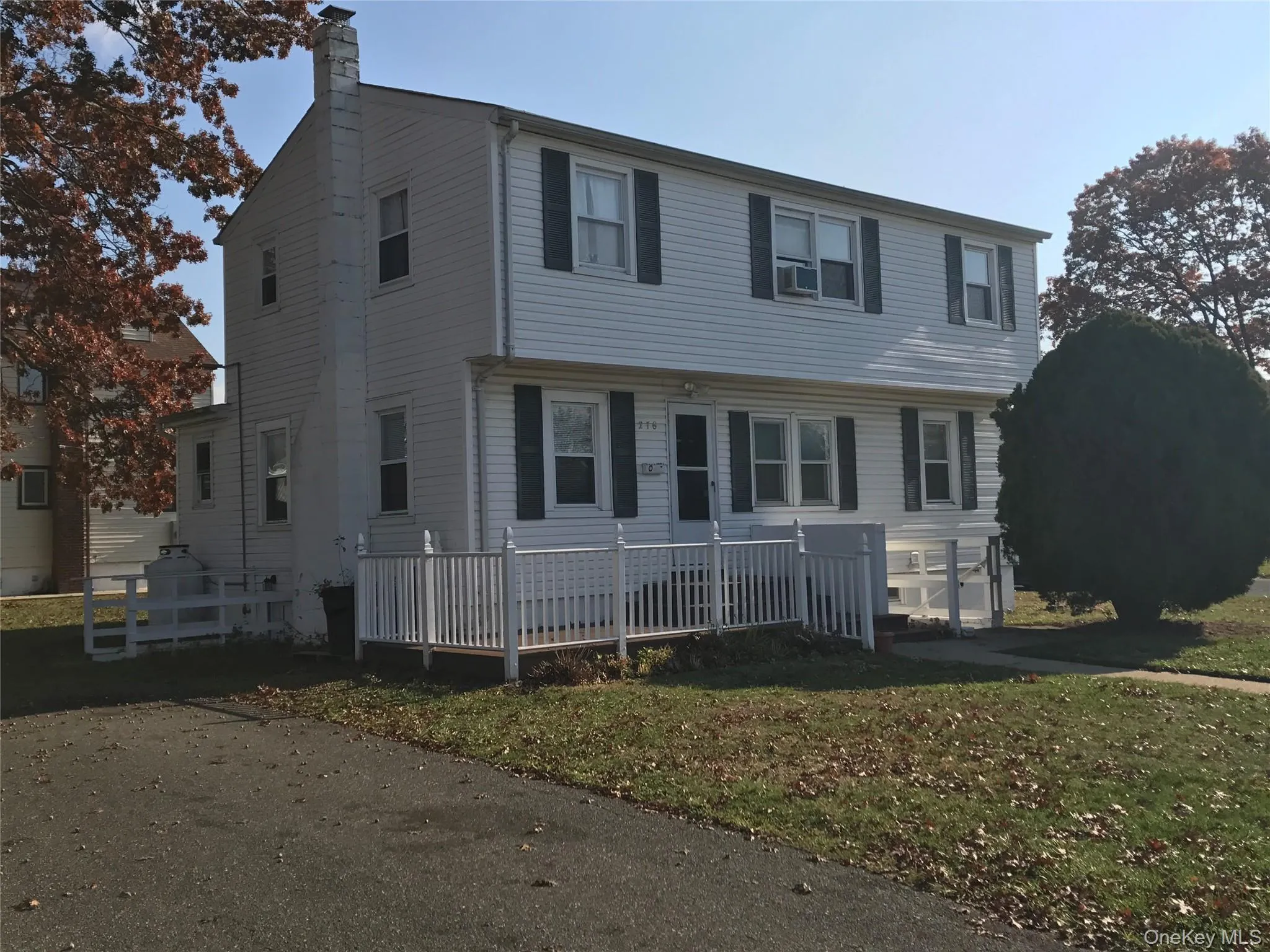 278 14th Avenue, Babylon, NY, 3 Bedroom Bedrooms, 5 Room Rooms,2 BathroomBathrooms,Residential Lease,For Rent,14th,0,1057310 278 14th Avenue, Babylon, NY, 3 Bedroom Bedrooms, 5 Room Rooms,2 BathroomBathrooms,Residential Lease,For Rent,14th,0,1057310