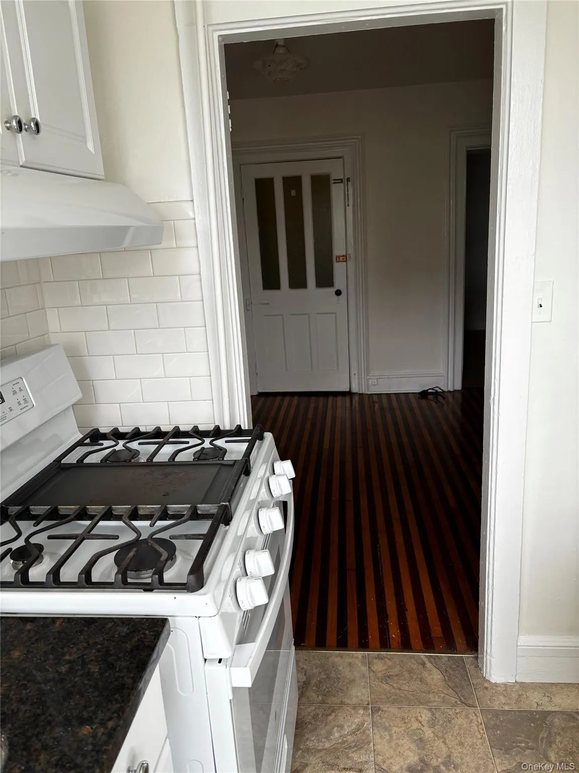 24 Grandview Avenue, Cornwall, NY, 1 Bedroom Bedrooms, 4 Room Rooms,1 BathroomBathrooms,Residential Lease,For Rent,Grandview,0,1057315 24 Grandview Avenue, Cornwall, NY, 1 Bedroom Bedrooms, 4 Room Rooms,1 BathroomBathrooms,Residential Lease,For Rent,Grandview,0,1057315