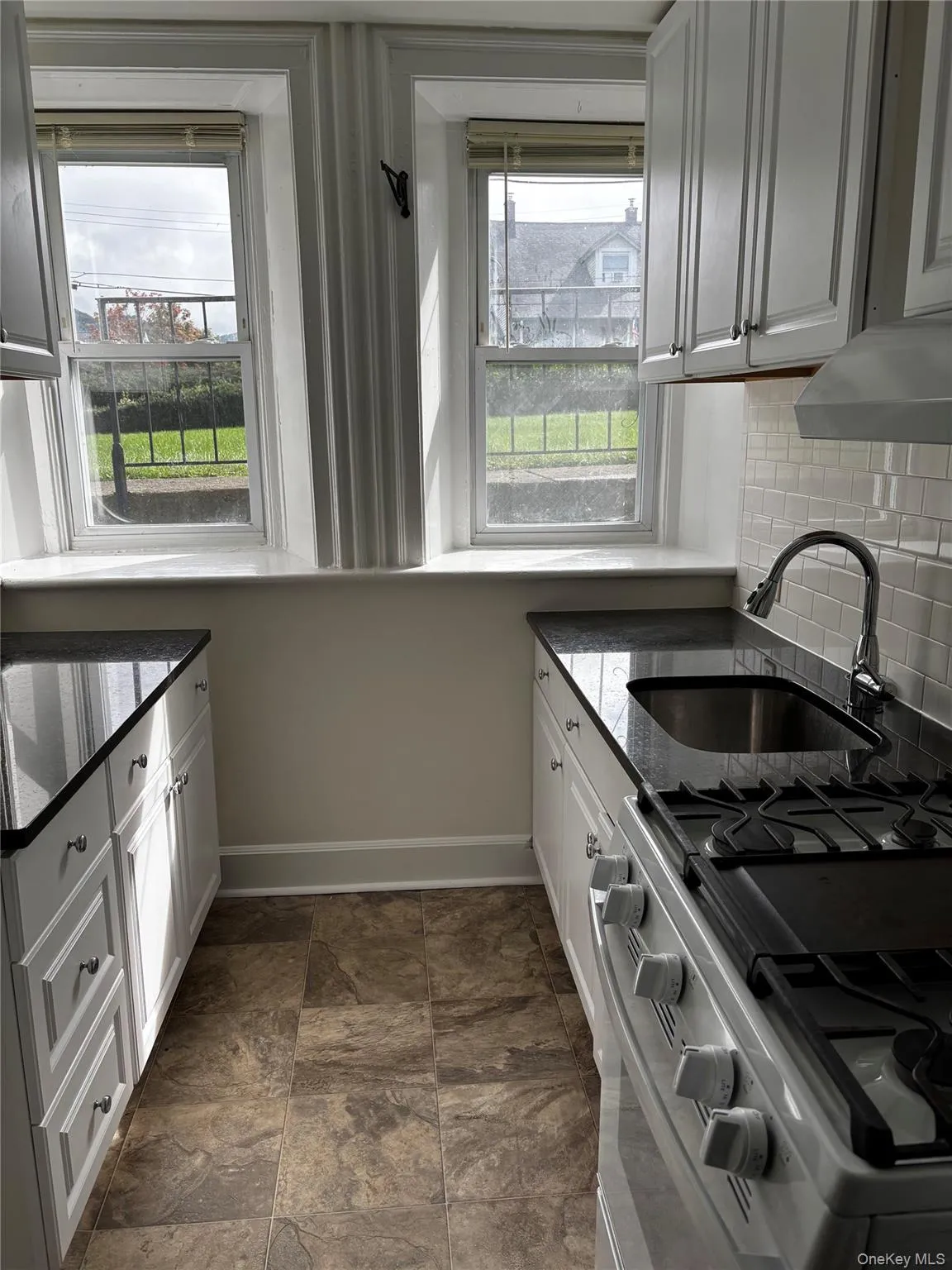 24 Grandview Avenue, Cornwall, NY, 1 Bedroom Bedrooms, 4 Room Rooms,1 BathroomBathrooms,Residential Lease,For Rent,Grandview,0,1057315 24 Grandview Avenue, Cornwall, NY, 1 Bedroom Bedrooms, 4 Room Rooms,1 BathroomBathrooms,Residential Lease,For Rent,Grandview,0,1057315