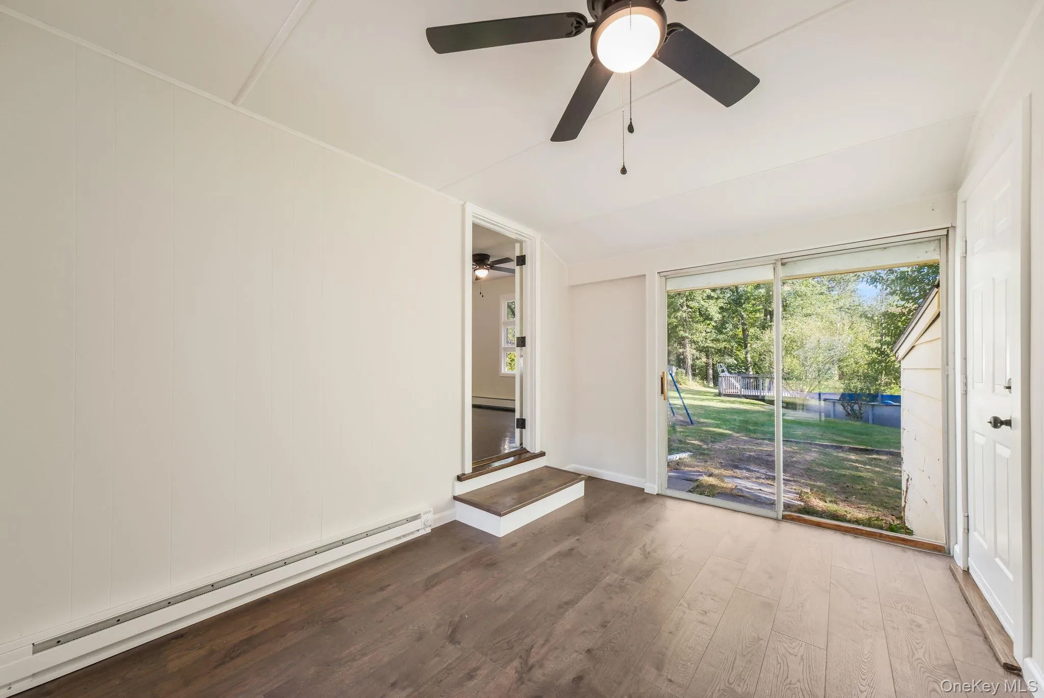 1 Norah Lane, Hyde Park, NY, 3 Bedrooms Bedrooms, 6 Rooms Rooms,1 BathroomBathrooms,Residential,For Rent,Norah,0,1057317 1 Norah Lane, Hyde Park, NY, 3 Bedrooms Bedrooms, 6 Rooms Rooms,1 BathroomBathrooms,Residential,For Rent,Norah,0,1057317