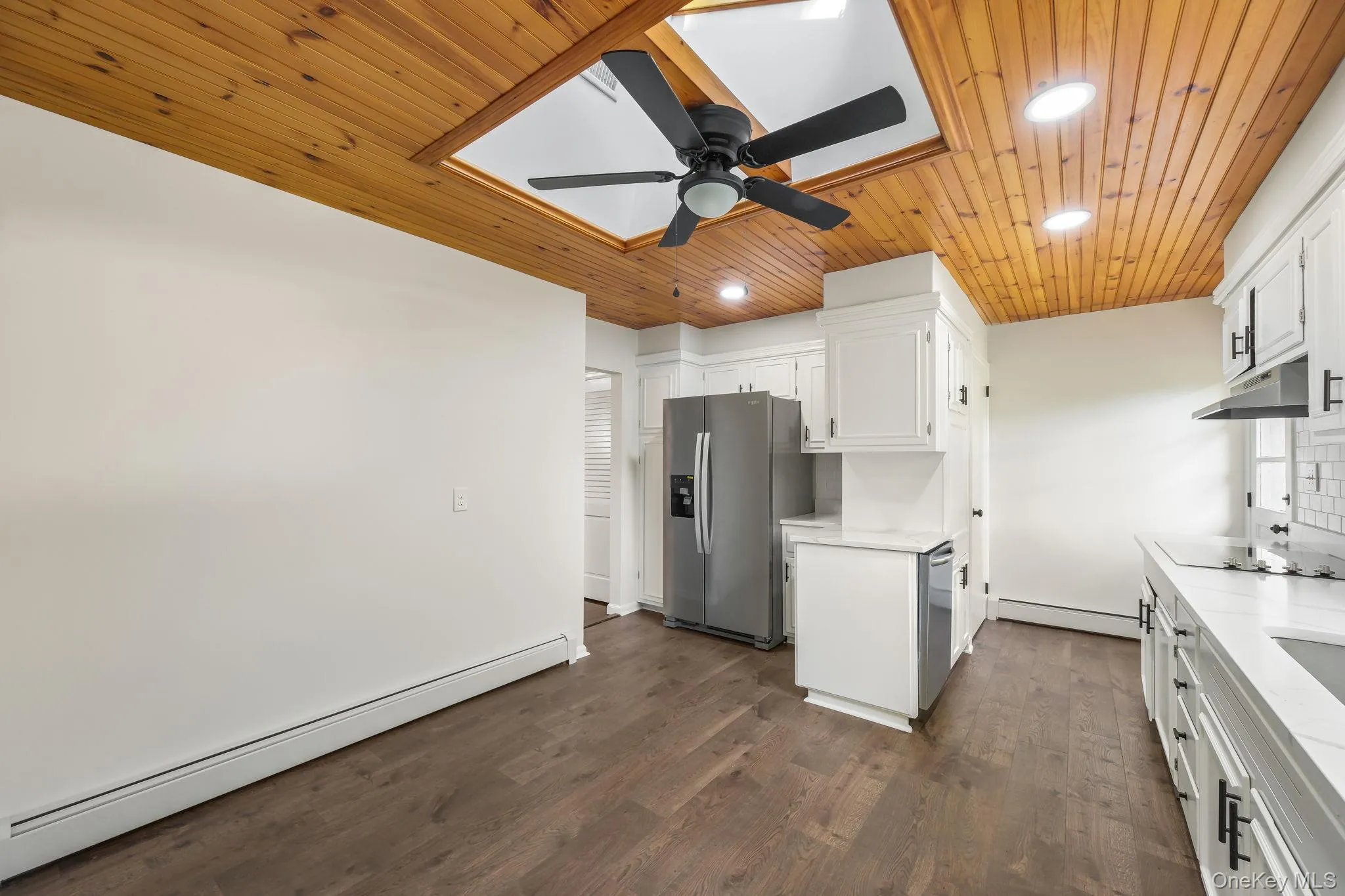 1 Norah Lane, Hyde Park, NY, 3 Bedrooms Bedrooms, 6 Rooms Rooms,1 BathroomBathrooms,Residential,For Rent,Norah,0,1057317 1 Norah Lane, Hyde Park, NY, 3 Bedrooms Bedrooms, 6 Rooms Rooms,1 BathroomBathrooms,Residential,For Rent,Norah,0,1057317