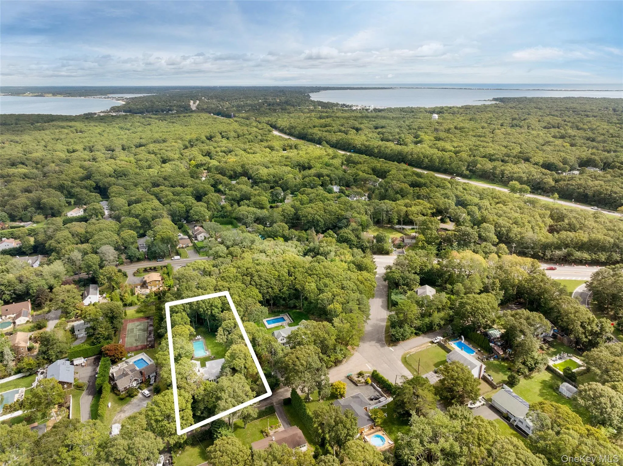 25 Old Squiretown Rd, Southampton, NY, 3 Bedrooms Bedrooms, 7 Rooms Rooms,1 BathroomBathrooms,Residential,For Rent,Old Squiretown Rd,0,1057318 25 Old Squiretown Rd, Southampton, NY, 3 Bedrooms Bedrooms, 7 Rooms Rooms,1 BathroomBathrooms,Residential,For Rent,Old Squiretown Rd,0,1057318