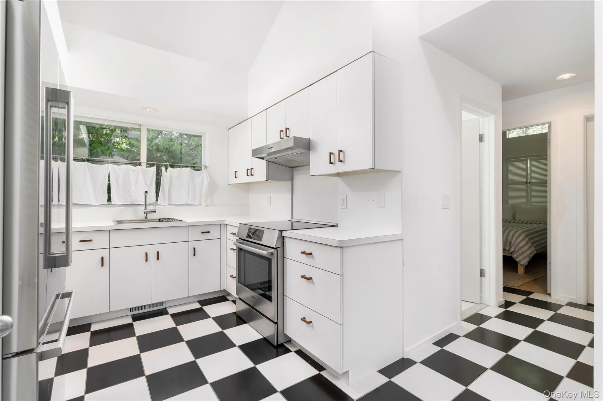 25 Old Squiretown Rd, Southampton, NY, 3 Bedrooms Bedrooms, 7 Rooms Rooms,1 BathroomBathrooms,Residential,For Rent,Old Squiretown Rd,0,1057318 25 Old Squiretown Rd, Southampton, NY, 3 Bedrooms Bedrooms, 7 Rooms Rooms,1 BathroomBathrooms,Residential,For Rent,Old Squiretown Rd,0,1057318