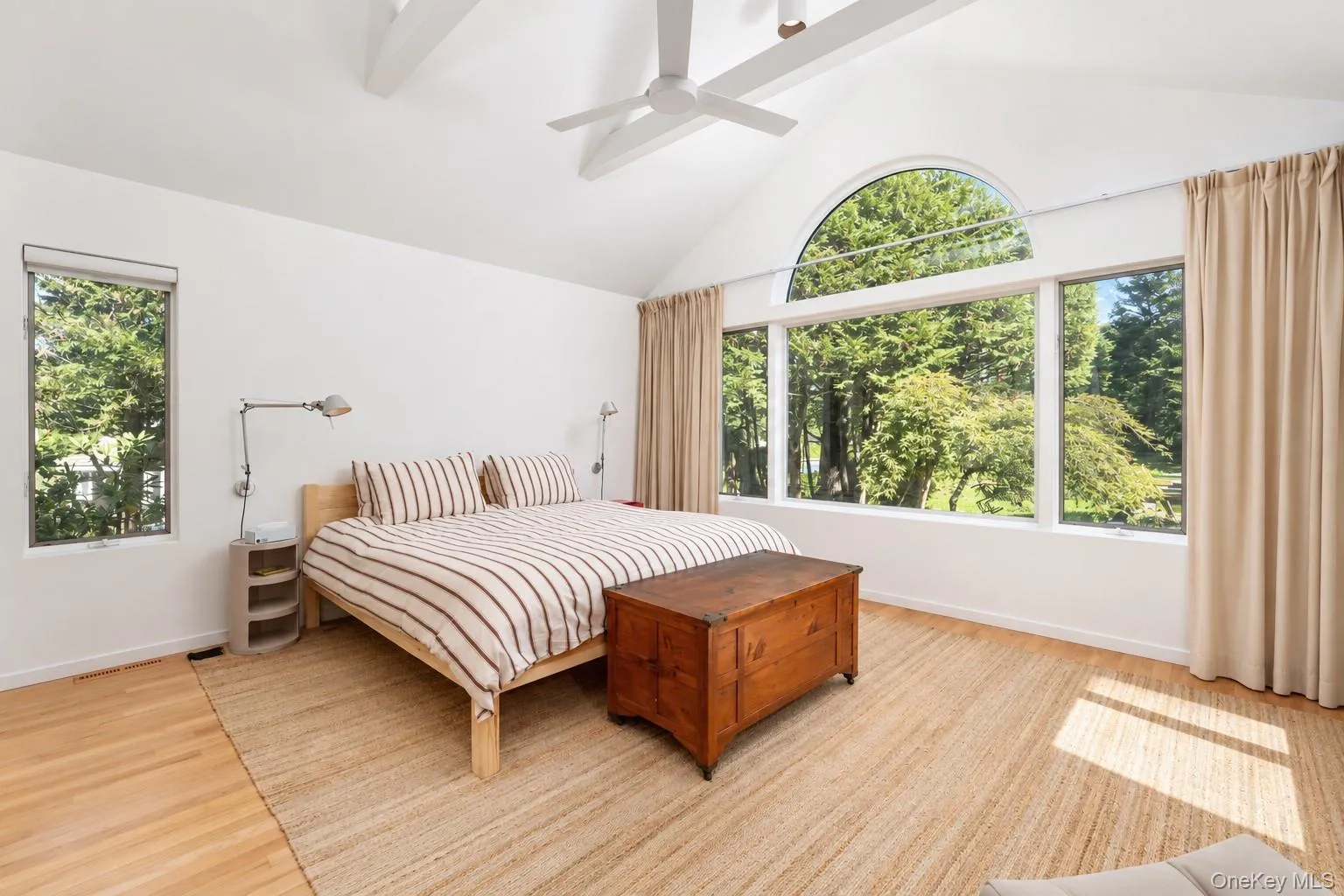 25 Old Squiretown Rd, Southampton, NY, 3 Bedrooms Bedrooms, 7 Rooms Rooms,1 BathroomBathrooms,Residential,For Rent,Old Squiretown Rd,0,1057318 25 Old Squiretown Rd, Southampton, NY, 3 Bedrooms Bedrooms, 7 Rooms Rooms,1 BathroomBathrooms,Residential,For Rent,Old Squiretown Rd,0,1057318