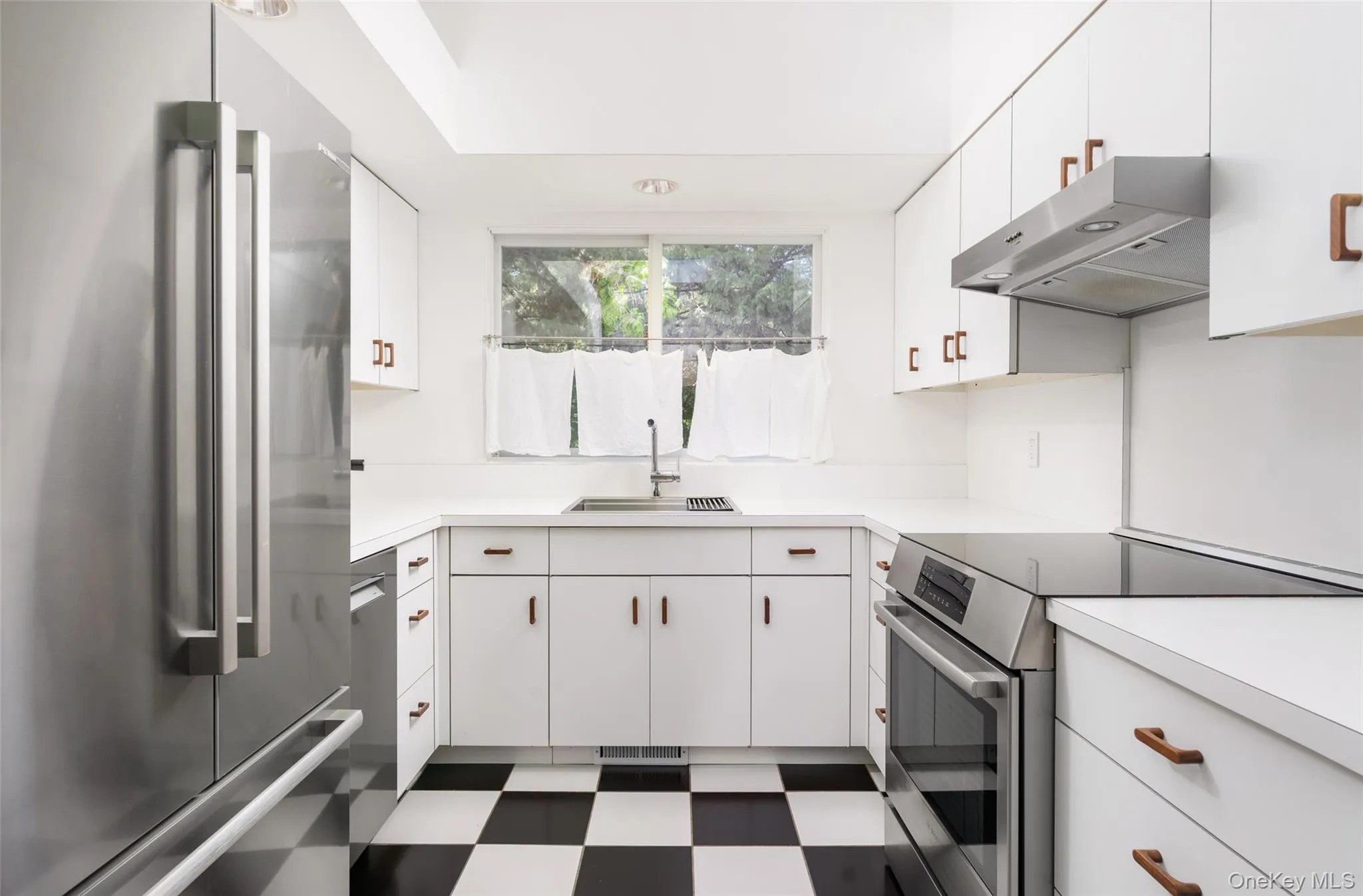 25 Old Squiretown Rd, Southampton, NY, 3 Bedrooms Bedrooms, 7 Rooms Rooms,1 BathroomBathrooms,Residential,For Rent,Old Squiretown Rd,0,1057318 25 Old Squiretown Rd, Southampton, NY, 3 Bedrooms Bedrooms, 7 Rooms Rooms,1 BathroomBathrooms,Residential,For Rent,Old Squiretown Rd,0,1057318