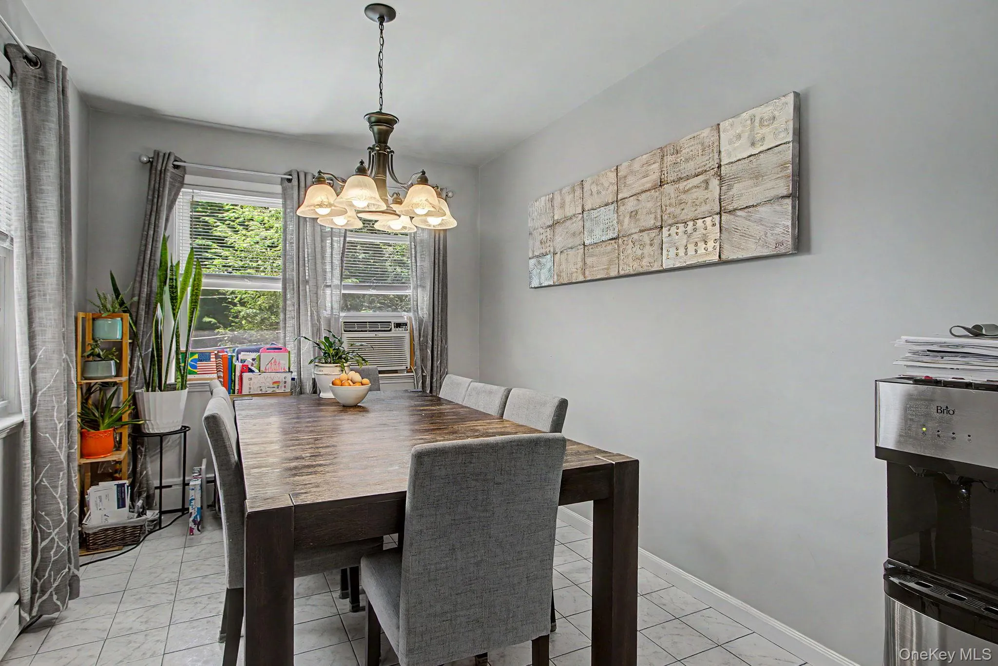 Dining Room. Dining Room.
