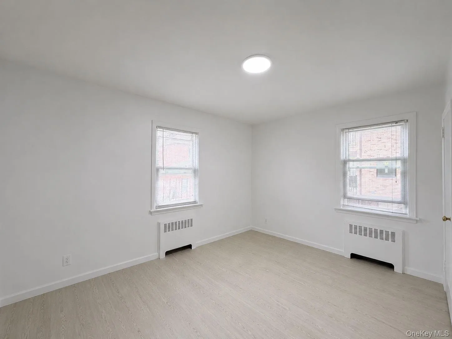 18940 44th Avenue, New York, NY, 3 Bedrooms Bedrooms, 4 Rooms Rooms,1 BathroomBathrooms,Residential Lease,For Rent,44th,0,1057329 18940 44th Avenue, New York, NY, 3 Bedrooms Bedrooms, 4 Rooms Rooms,1 BathroomBathrooms,Residential Lease,For Rent,44th,0,1057329
