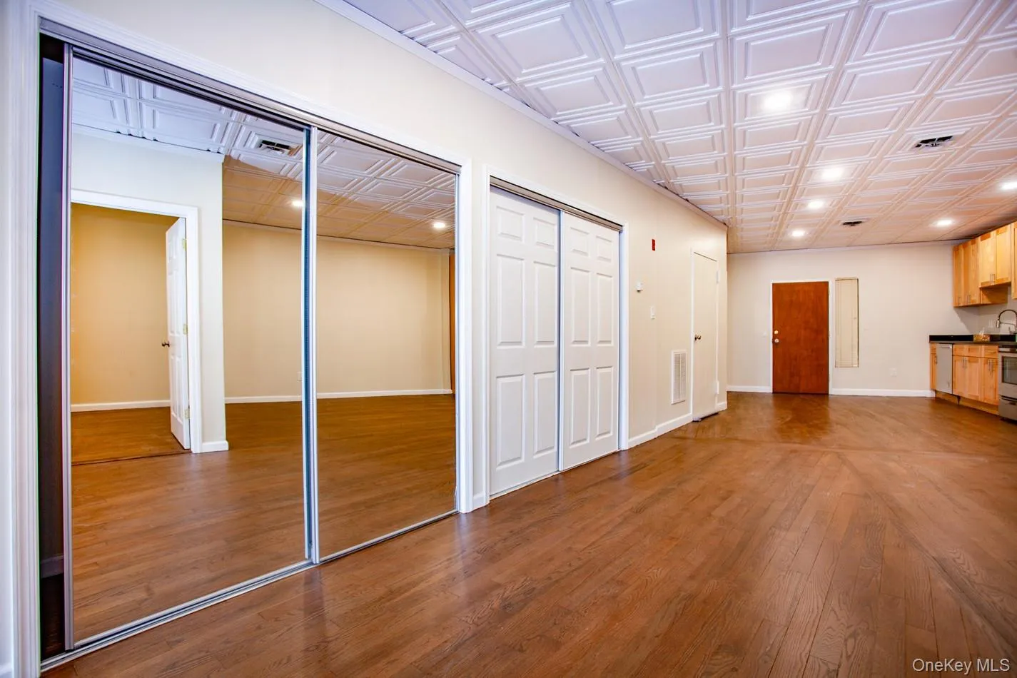 934 South Street, Peekskill, NY, 1 Bedroom Bedrooms, 5 Room Rooms,1 BathroomBathrooms,Residential Lease,For Rent,South,0,1057332 934 South Street, Peekskill, NY, 1 Bedroom Bedrooms, 5 Room Rooms,1 BathroomBathrooms,Residential Lease,For Rent,South,0,1057332