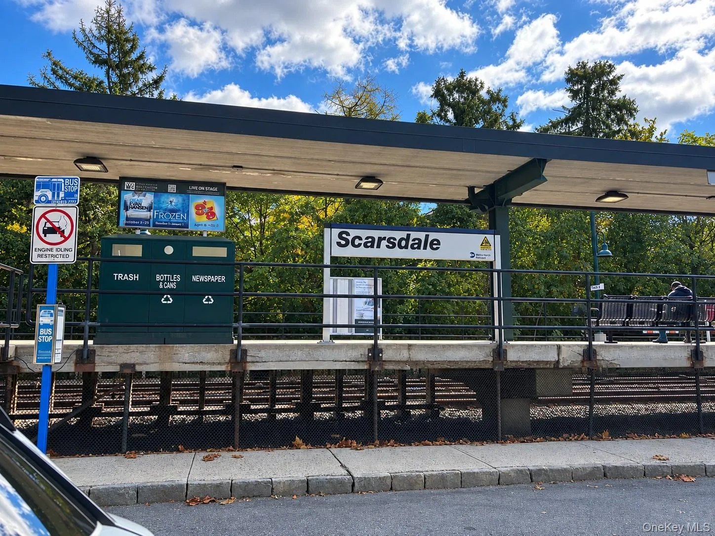 .5 stroll to Scarsdale station! .5 stroll to Scarsdale station!