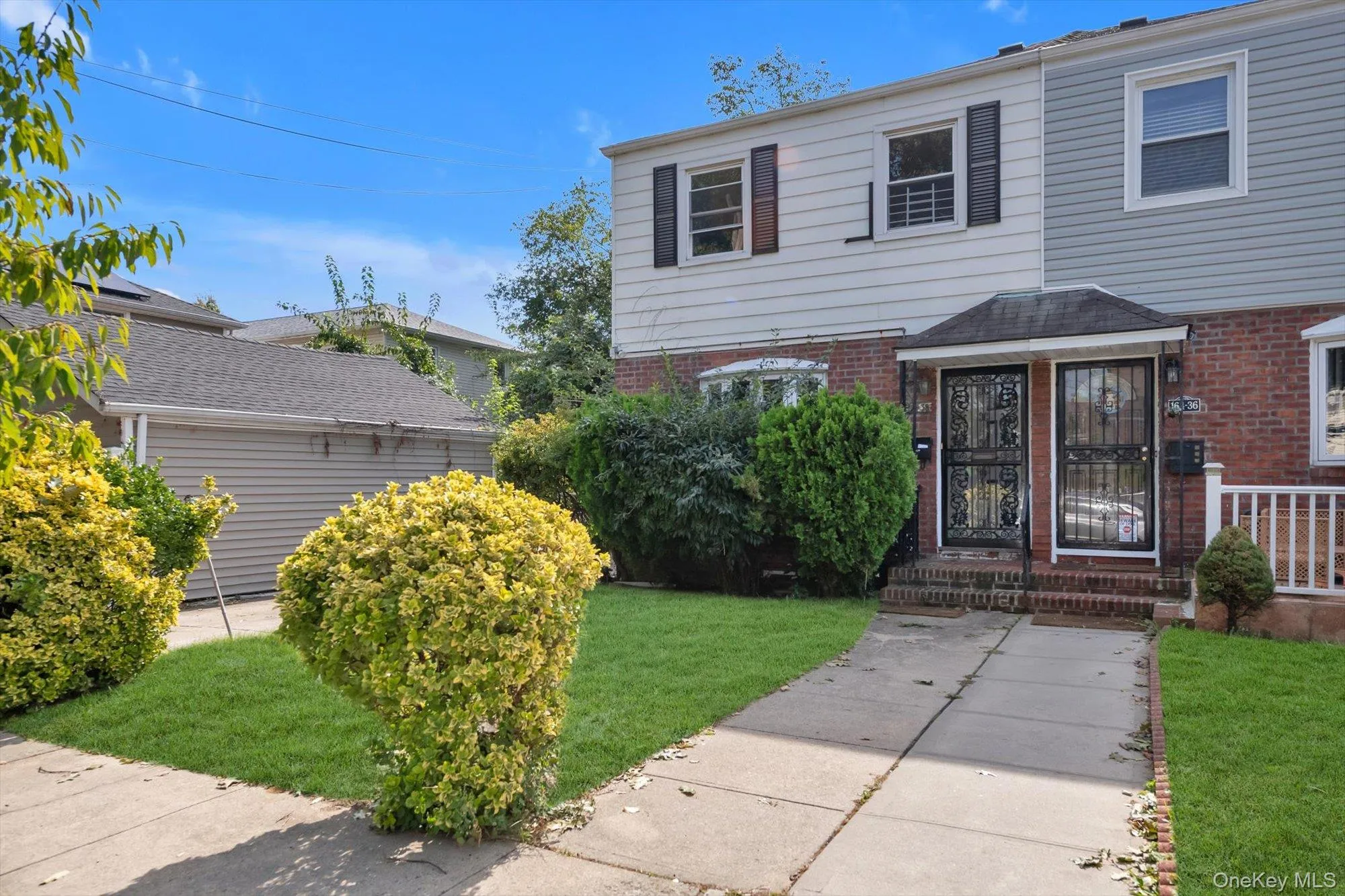 164-38 76th Road, New York, NY, 3 Bedrooms Bedrooms, 6 Rooms Rooms,2 BathroomsBathrooms,Residential,For Rent,76th,0,1057339 164-38 76th Road, New York, NY, 3 Bedrooms Bedrooms, 6 Rooms Rooms,2 BathroomsBathrooms,Residential,For Rent,76th,0,1057339