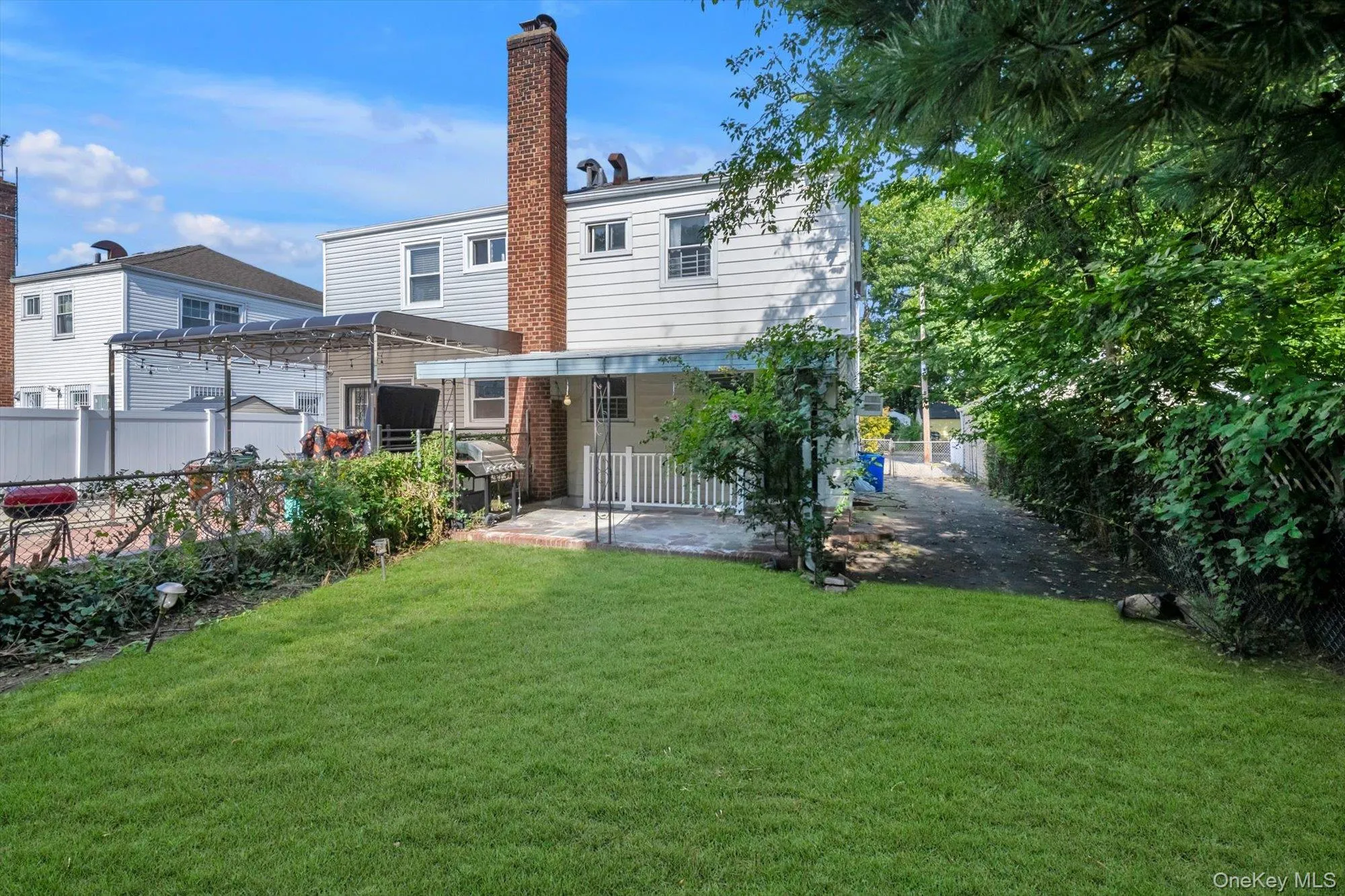 164-38 76th Road, New York, NY, 3 Bedrooms Bedrooms, 6 Rooms Rooms,2 BathroomsBathrooms,Residential,For Rent,76th,0,1057339 164-38 76th Road, New York, NY, 3 Bedrooms Bedrooms, 6 Rooms Rooms,2 BathroomsBathrooms,Residential,For Rent,76th,0,1057339