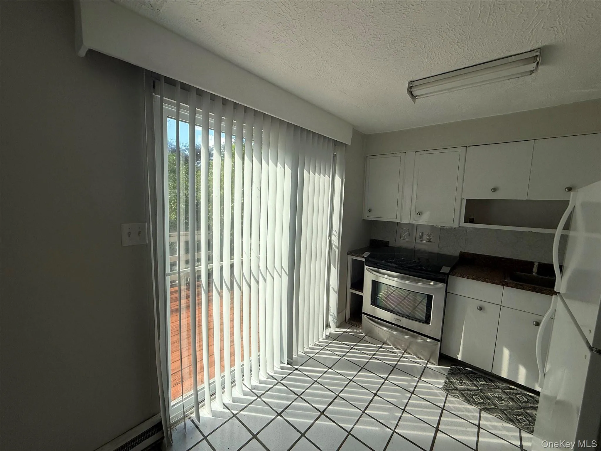 1 Birchwood Avenue, North Hempstead, NY, 2 Room Rooms,1 BathroomBathrooms,Residential Lease,For Rent,Birchwood,0,1057341 1 Birchwood Avenue, North Hempstead, NY, 2 Room Rooms,1 BathroomBathrooms,Residential Lease,For Rent,Birchwood,0,1057341