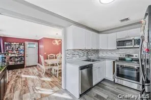 32 Pine Tree Drive, Brookhaven, NY, 2 Bedrooms Bedrooms, 7 Rooms Rooms,2 BathroomsBathrooms,Residential,For Rent,Pine Tree,0,1057350 32 Pine Tree Drive, Brookhaven, NY, 2 Bedrooms Bedrooms, 7 Rooms Rooms,2 BathroomsBathrooms,Residential,For Rent,Pine Tree,0,1057350