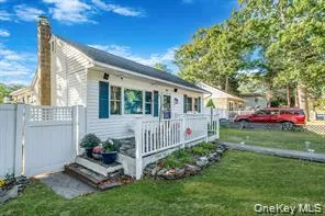 32 Pine Tree Drive, Brookhaven, NY, 2 Bedrooms Bedrooms, 7 Rooms Rooms,2 BathroomsBathrooms,Residential,For Rent,Pine Tree,0,1057350 32 Pine Tree Drive, Brookhaven, NY, 2 Bedrooms Bedrooms, 7 Rooms Rooms,2 BathroomsBathrooms,Residential,For Rent,Pine Tree,0,1057350