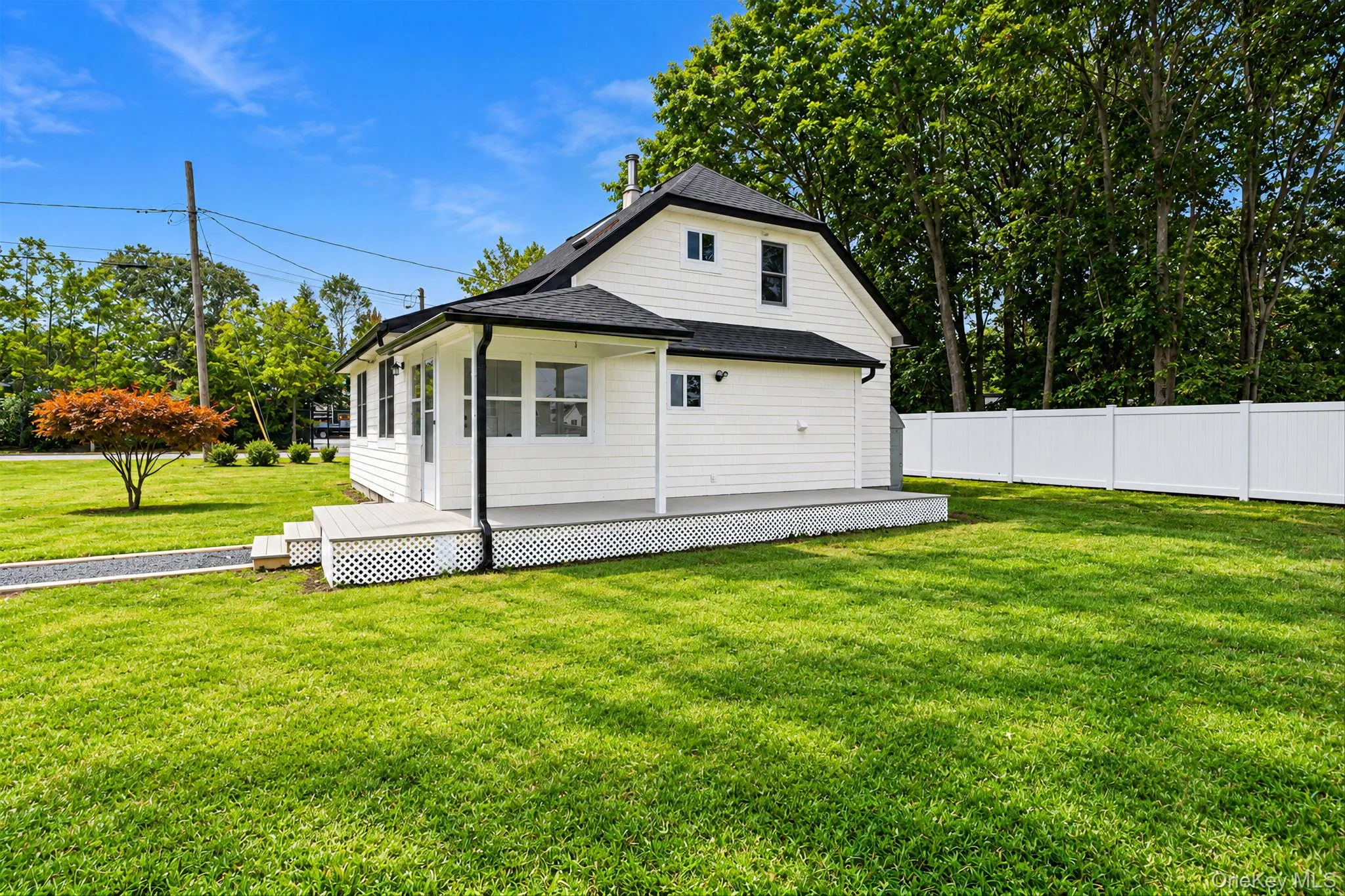 61 Bank Street, Brookhaven, NY, 3 Bedrooms Bedrooms, 7 Rooms Rooms,2 BathroomsBathrooms,Residential,For Rent,Bank,0,1057352 61 Bank Street, Brookhaven, NY, 3 Bedrooms Bedrooms, 7 Rooms Rooms,2 BathroomsBathrooms,Residential,For Rent,Bank,0,1057352