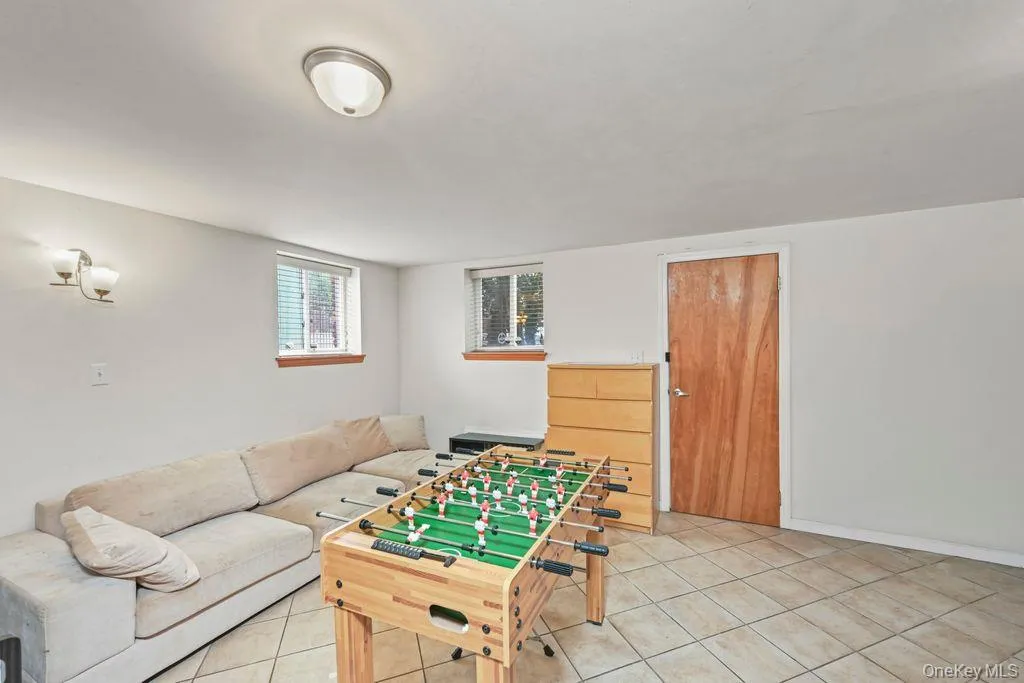 2136 28th Street, New York, NY, 3 Bedrooms Bedrooms, 6 Rooms Rooms,2 BathroomsBathrooms,Residential,For Rent,28th,0,1057355 2136 28th Street, New York, NY, 3 Bedrooms Bedrooms, 6 Rooms Rooms,2 BathroomsBathrooms,Residential,For Rent,28th,0,1057355