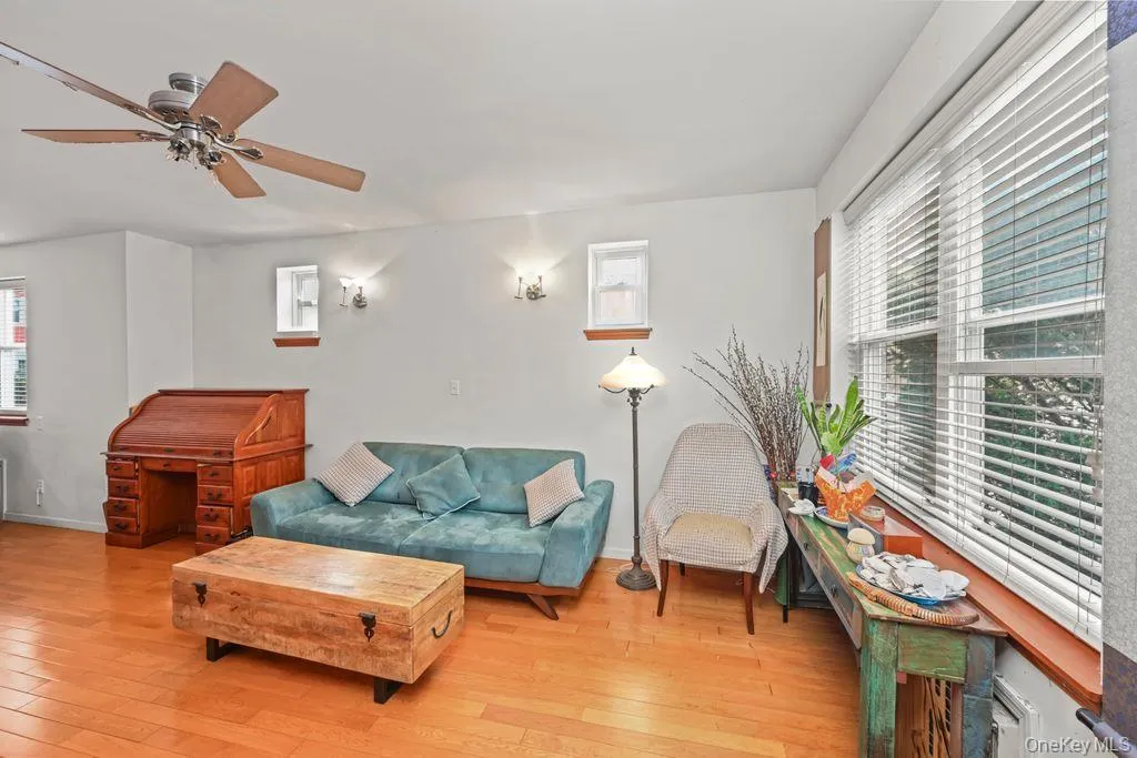 2136 28th Street, New York, NY, 3 Bedrooms Bedrooms, 6 Rooms Rooms,2 BathroomsBathrooms,Residential,For Rent,28th,0,1057355 2136 28th Street, New York, NY, 3 Bedrooms Bedrooms, 6 Rooms Rooms,2 BathroomsBathrooms,Residential,For Rent,28th,0,1057355