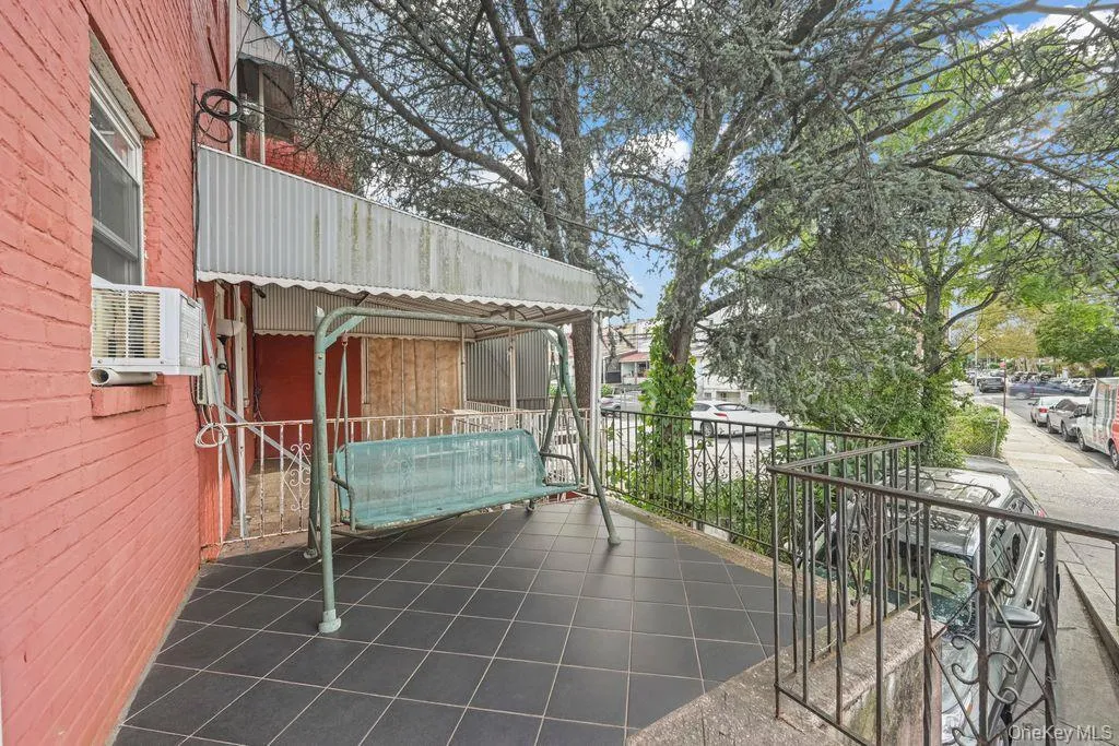 2136 28th Street, New York, NY, 3 Bedrooms Bedrooms, 6 Rooms Rooms,2 BathroomsBathrooms,Residential,For Rent,28th,0,1057355 2136 28th Street, New York, NY, 3 Bedrooms Bedrooms, 6 Rooms Rooms,2 BathroomsBathrooms,Residential,For Rent,28th,0,1057355