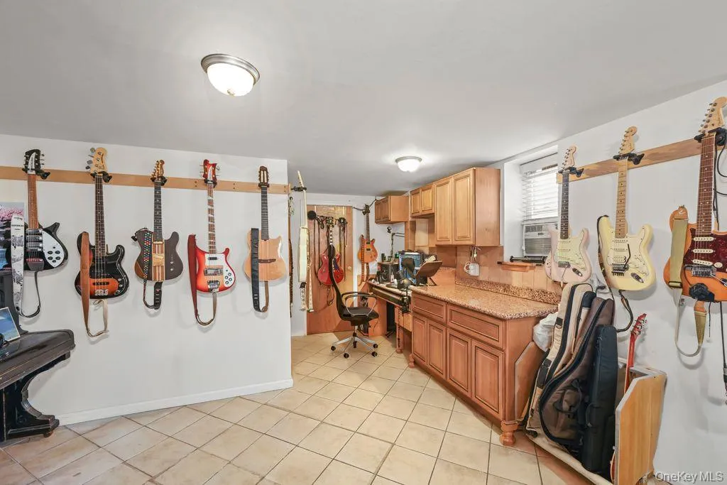 2136 28th Street, New York, NY, 3 Bedrooms Bedrooms, 6 Rooms Rooms,2 BathroomsBathrooms,Residential,For Rent,28th,0,1057355 2136 28th Street, New York, NY, 3 Bedrooms Bedrooms, 6 Rooms Rooms,2 BathroomsBathrooms,Residential,For Rent,28th,0,1057355