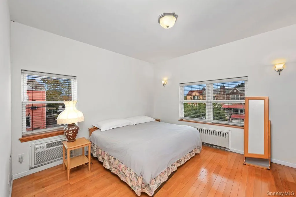 2136 28th Street, New York, NY, 3 Bedrooms Bedrooms, 6 Rooms Rooms,2 BathroomsBathrooms,Residential,For Rent,28th,0,1057355 2136 28th Street, New York, NY, 3 Bedrooms Bedrooms, 6 Rooms Rooms,2 BathroomsBathrooms,Residential,For Rent,28th,0,1057355