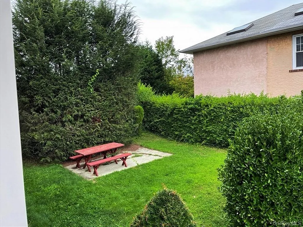 135 Wallace Street, Eastchester, NY, 1 Bedroom Bedrooms, 3 Rooms Rooms,1 BathroomBathrooms,Residential Lease,For Rent,Wallace,0,1057357 135 Wallace Street, Eastchester, NY, 1 Bedroom Bedrooms, 3 Rooms Rooms,1 BathroomBathrooms,Residential Lease,For Rent,Wallace,0,1057357