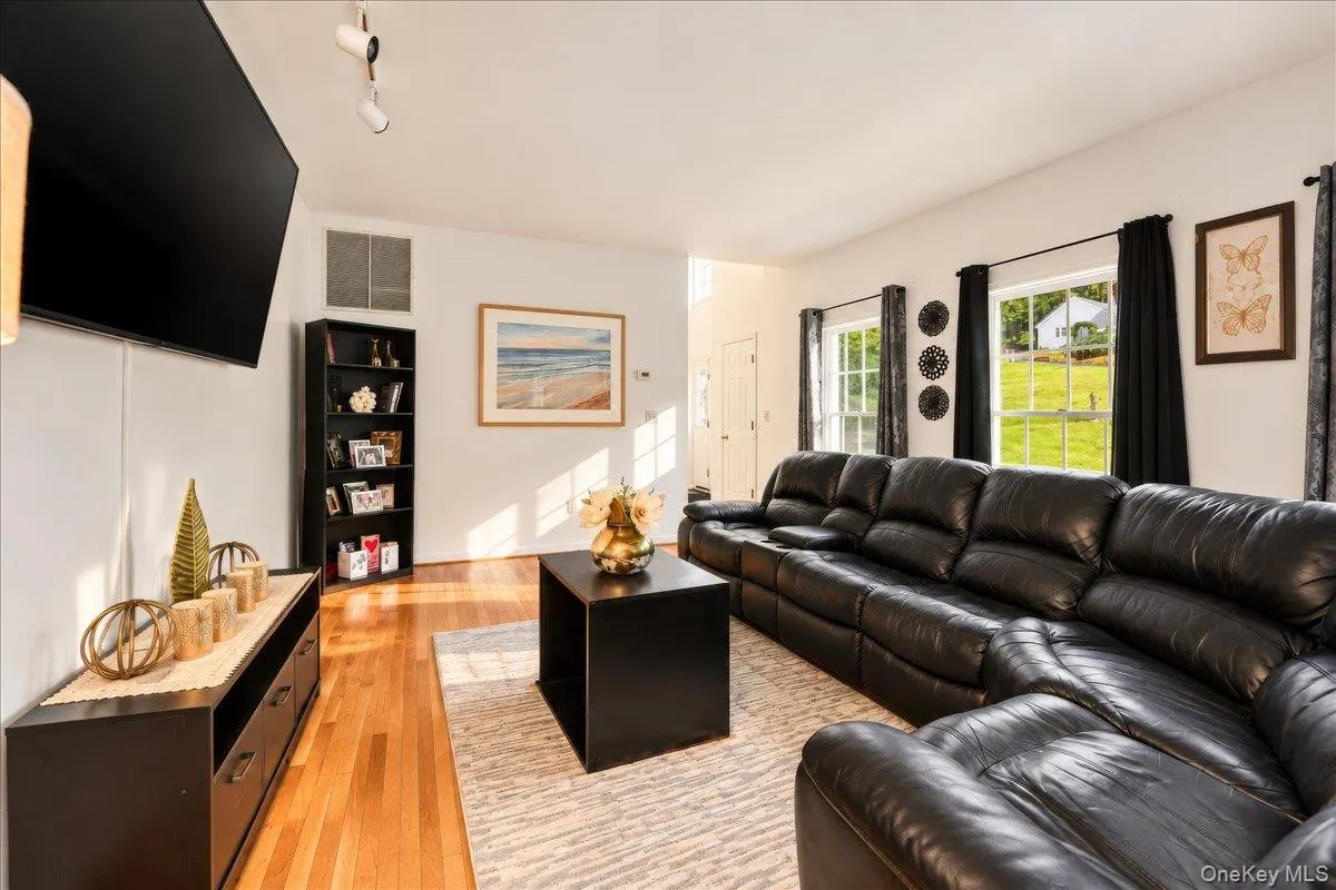 3 Miller Road, Putnam Valley, NY, 4 Bedrooms Bedrooms, 8 Rooms Rooms,2 BathroomsBathrooms,Residential,For Rent,Miller,0,1057359 3 Miller Road, Putnam Valley, NY, 4 Bedrooms Bedrooms, 8 Rooms Rooms,2 BathroomsBathrooms,Residential,For Rent,Miller,0,1057359