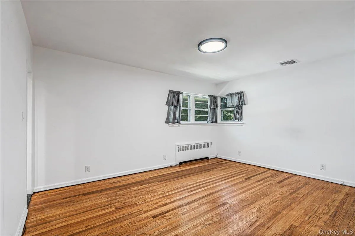 217-06 Stewart Road, New York, NY, 3 Bedrooms Bedrooms, 9 Rooms Rooms,2 BathroomsBathrooms,Residential Lease,For Rent,Stewart,0,1057361 217-06 Stewart Road, New York, NY, 3 Bedrooms Bedrooms, 9 Rooms Rooms,2 BathroomsBathrooms,Residential Lease,For Rent,Stewart,0,1057361