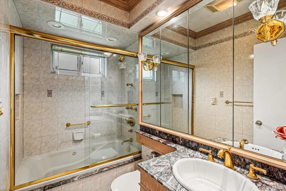 217-06 Stewart Road, New York, NY, 3 Bedrooms Bedrooms, 9 Rooms Rooms,2 BathroomsBathrooms,Residential Lease,For Rent,Stewart,0,1057361 217-06 Stewart Road, New York, NY, 3 Bedrooms Bedrooms, 9 Rooms Rooms,2 BathroomsBathrooms,Residential Lease,For Rent,Stewart,0,1057361