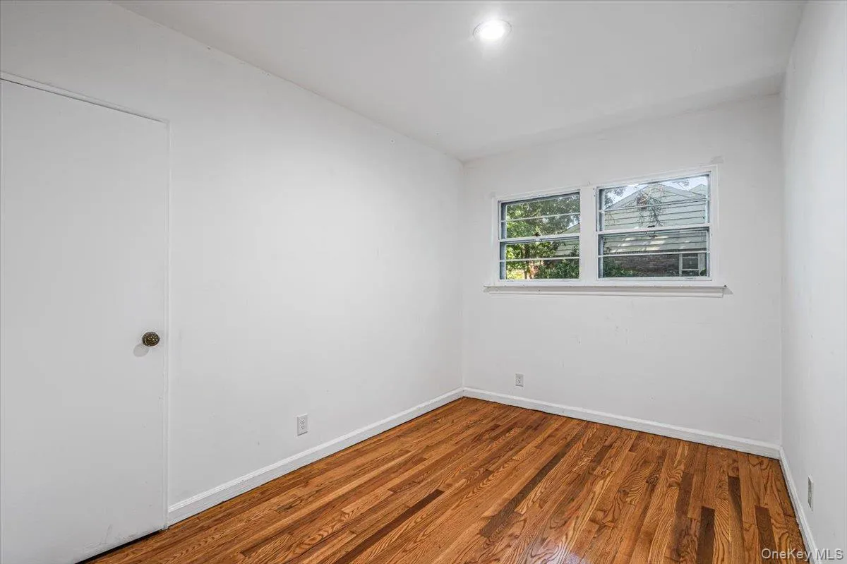 217-06 Stewart Road, New York, NY, 3 Bedrooms Bedrooms, 9 Rooms Rooms,2 BathroomsBathrooms,Residential Lease,For Rent,Stewart,0,1057361 217-06 Stewart Road, New York, NY, 3 Bedrooms Bedrooms, 9 Rooms Rooms,2 BathroomsBathrooms,Residential Lease,For Rent,Stewart,0,1057361