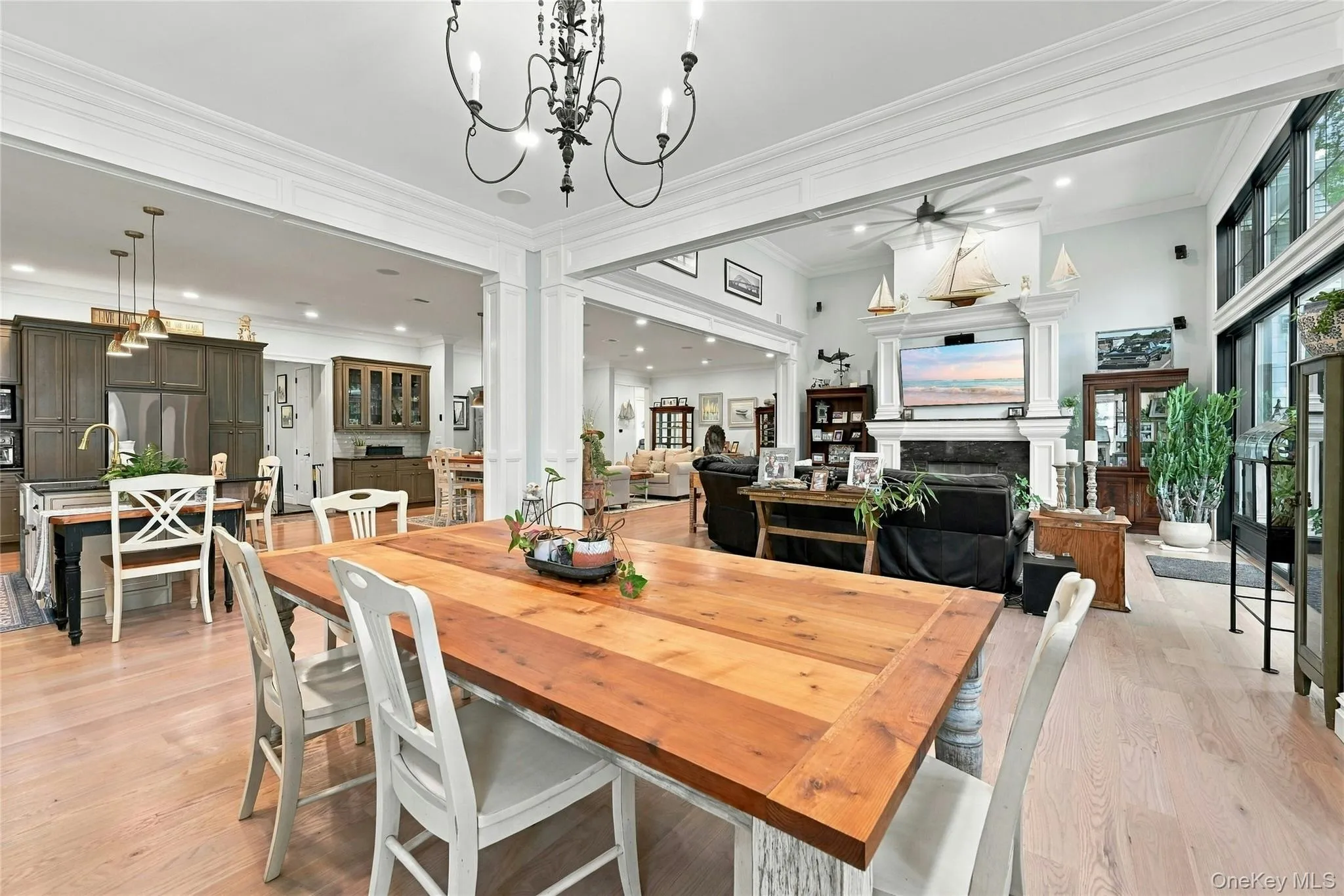 595 Moriches Road, Smithtown, NY, 3 Bedrooms Bedrooms, 10 Rooms Rooms,3 BathroomsBathrooms,Residential,For Rent,Moriches,0,1057363 595 Moriches Road, Smithtown, NY, 3 Bedrooms Bedrooms, 10 Rooms Rooms,3 BathroomsBathrooms,Residential,For Rent,Moriches,0,1057363