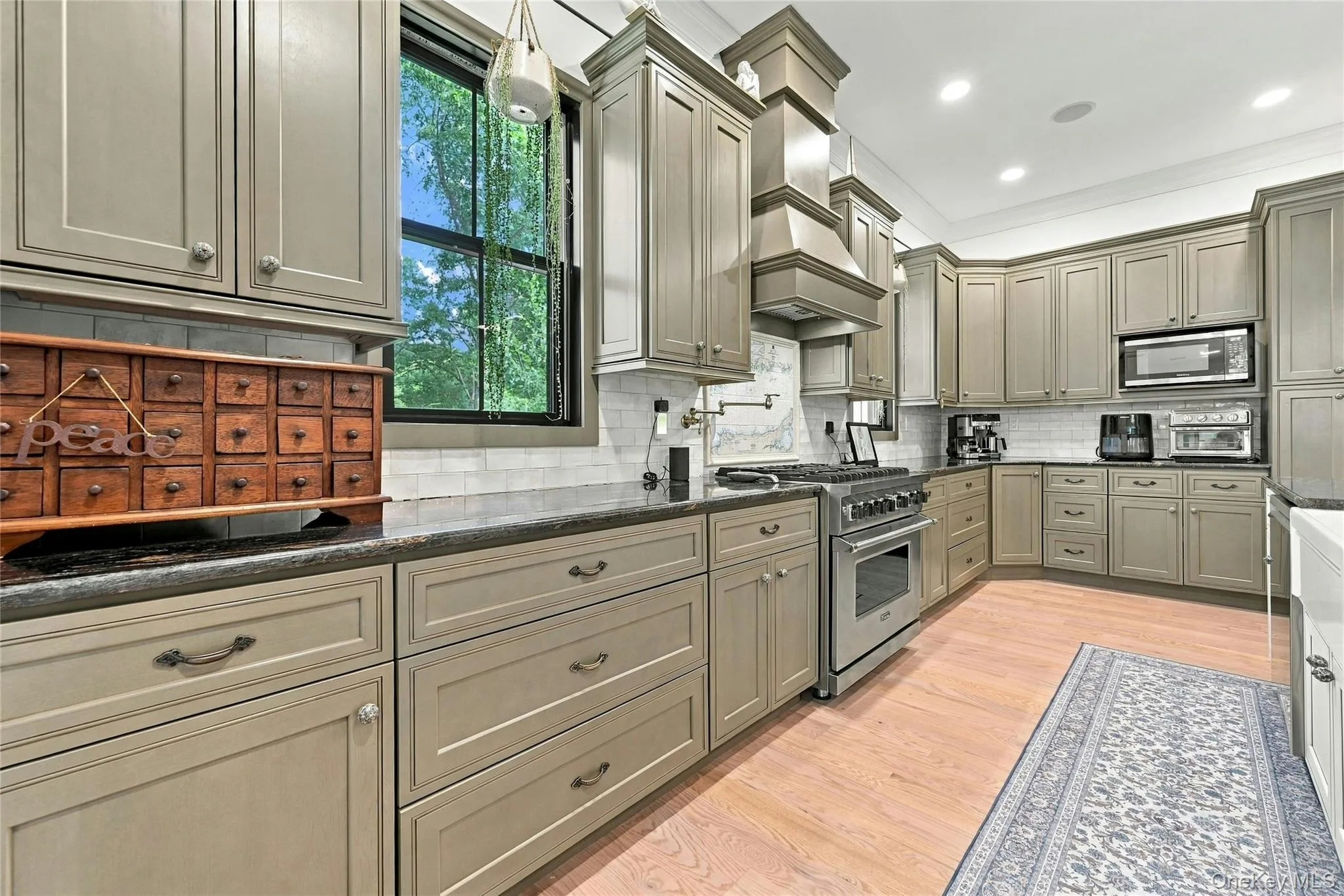595 Moriches Road, Smithtown, NY, 3 Bedrooms Bedrooms, 10 Rooms Rooms,3 BathroomsBathrooms,Residential,For Rent,Moriches,0,1057363 595 Moriches Road, Smithtown, NY, 3 Bedrooms Bedrooms, 10 Rooms Rooms,3 BathroomsBathrooms,Residential,For Rent,Moriches,0,1057363