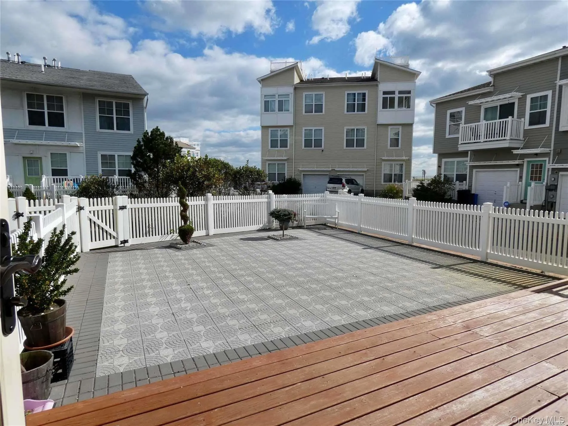 138 Beach 74th Street, New York, NY, 3 Bedrooms Bedrooms, 6 Rooms Rooms,2 BathroomsBathrooms,Residential Lease,For Rent,Beach 74th,0,1057387 138 Beach 74th Street, New York, NY, 3 Bedrooms Bedrooms, 6 Rooms Rooms,2 BathroomsBathrooms,Residential Lease,For Rent,Beach 74th,0,1057387