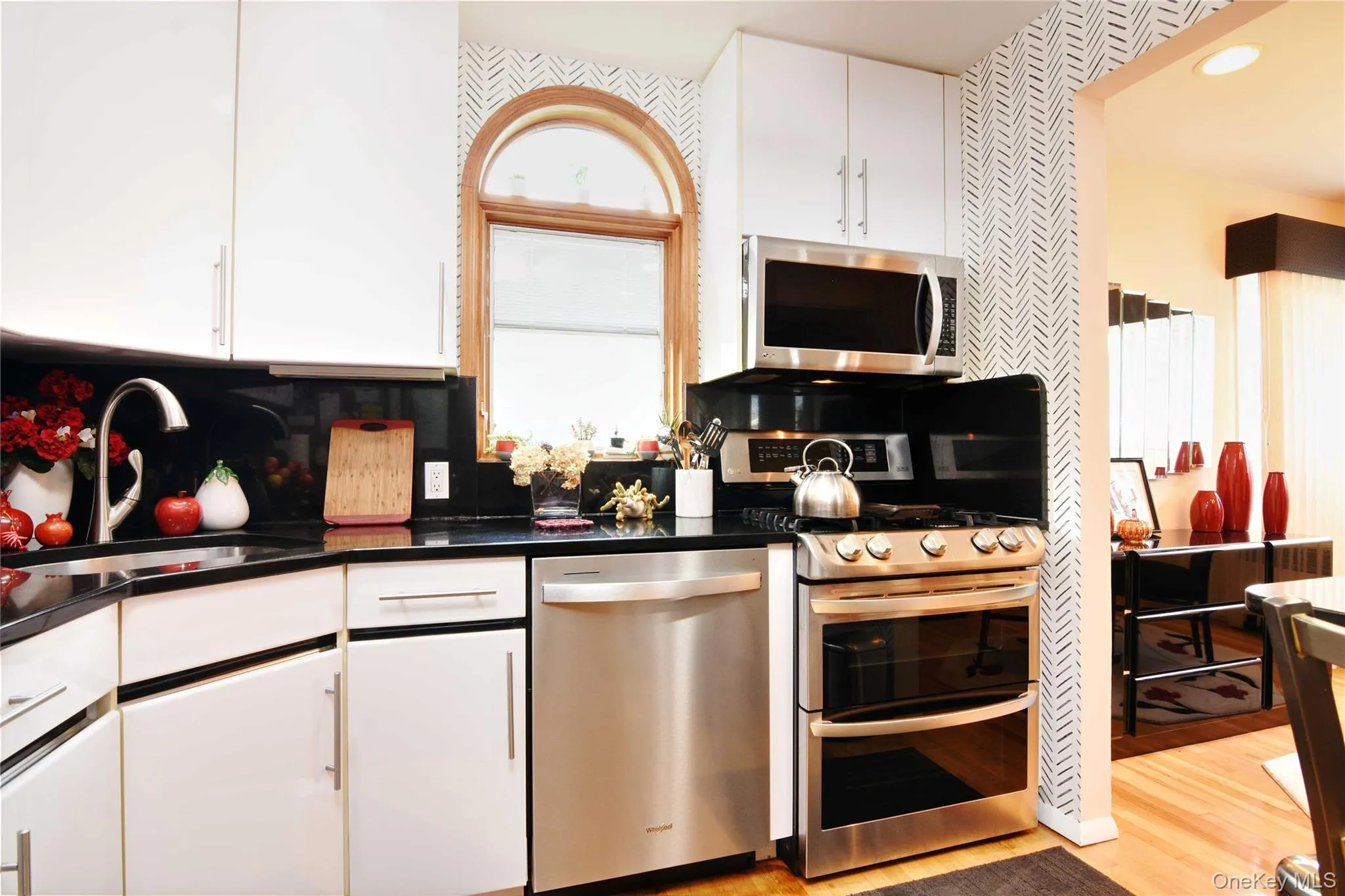 3758 Windsor Drive, Oyster Bay, NY, 3 Bedrooms Bedrooms, 8 Rooms Rooms,2 BathroomsBathrooms,Residential,For Rent,Windsor,0,1057391 3758 Windsor Drive, Oyster Bay, NY, 3 Bedrooms Bedrooms, 8 Rooms Rooms,2 BathroomsBathrooms,Residential,For Rent,Windsor,0,1057391