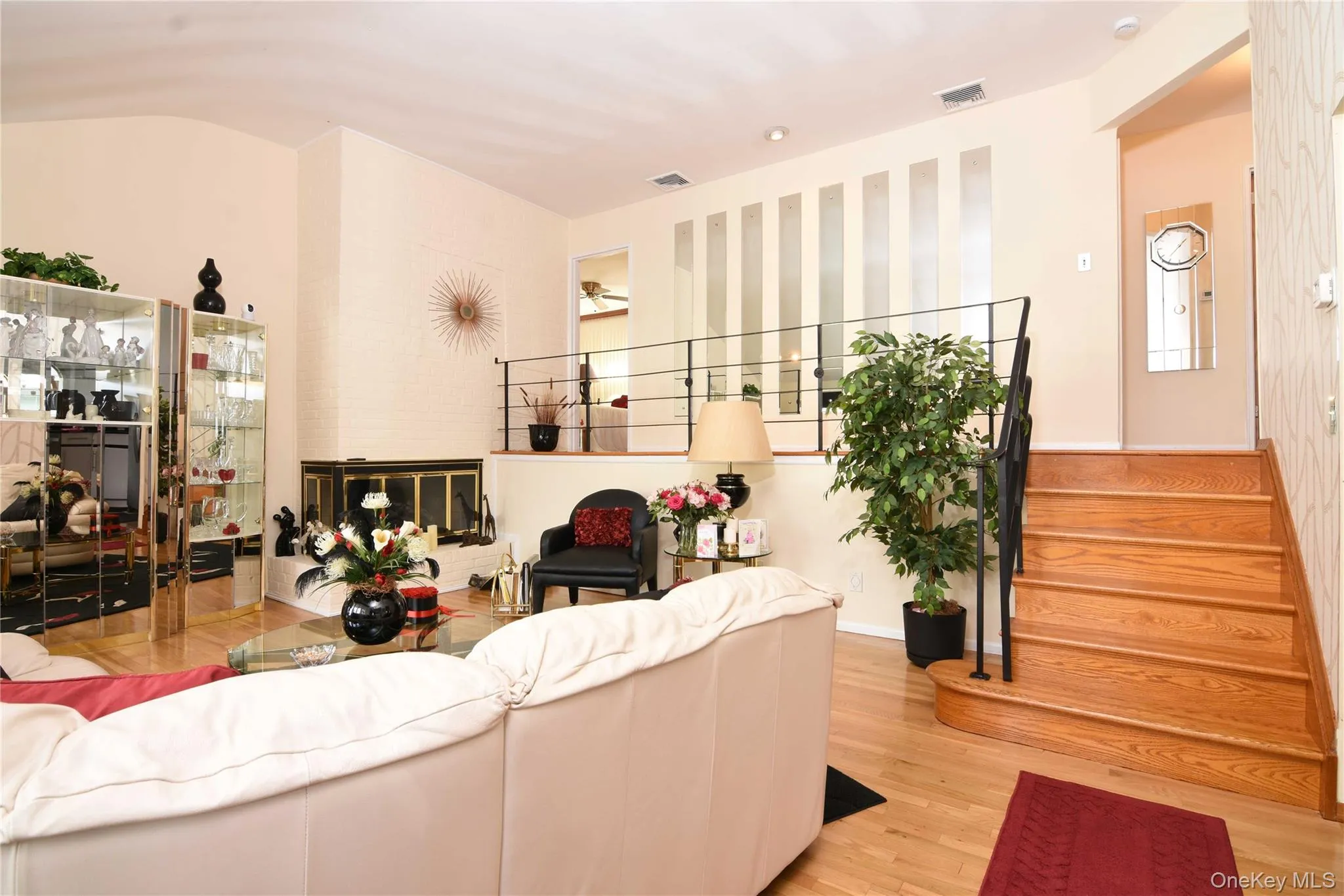 3758 Windsor Drive, Oyster Bay, NY, 3 Bedrooms Bedrooms, 8 Rooms Rooms,2 BathroomsBathrooms,Residential,For Rent,Windsor,0,1057391 3758 Windsor Drive, Oyster Bay, NY, 3 Bedrooms Bedrooms, 8 Rooms Rooms,2 BathroomsBathrooms,Residential,For Rent,Windsor,0,1057391