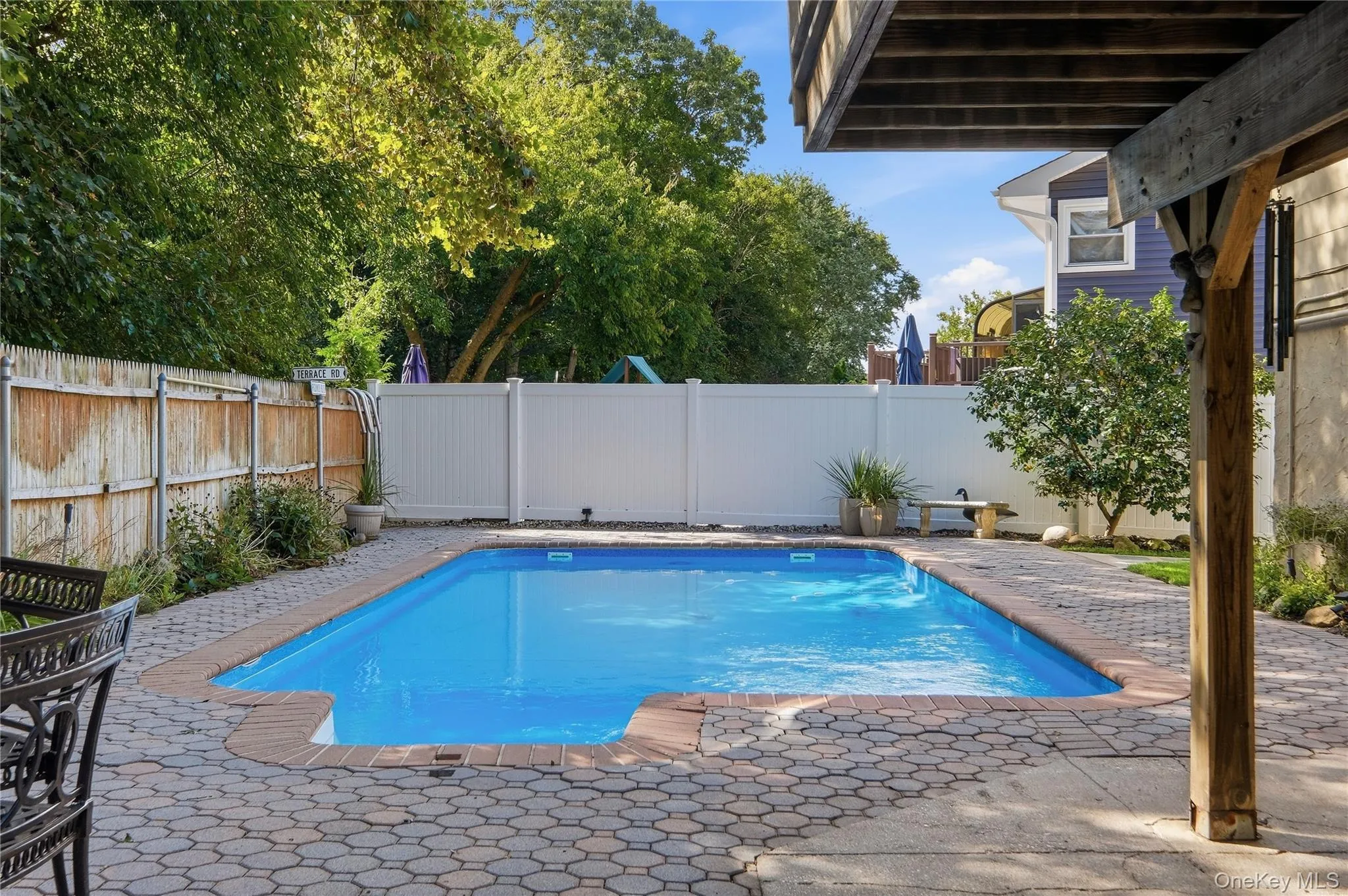26 Pickwick Hill Drive, Huntington, NY, 3 Bedrooms Bedrooms, 11 Rooms Rooms,2 BathroomsBathrooms,Residential,For Rent,Pickwick Hill,0,1057394 26 Pickwick Hill Drive, Huntington, NY, 3 Bedrooms Bedrooms, 11 Rooms Rooms,2 BathroomsBathrooms,Residential,For Rent,Pickwick Hill,0,1057394