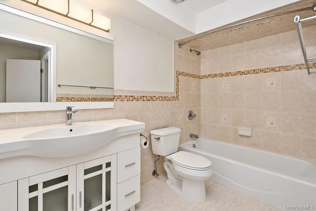 369 Greeley Avenue, New Castle, NY, 2 Bedroom Bedrooms, 6 Room Rooms,2 BathroomBathrooms,Residential Lease,For Rent,Greeley,0,1057396 369 Greeley Avenue, New Castle, NY, 2 Bedroom Bedrooms, 6 Room Rooms,2 BathroomBathrooms,Residential Lease,For Rent,Greeley,0,1057396