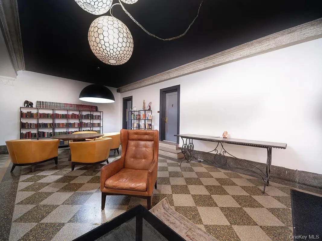 42-22 Ketcham, New York, NY, 2 Rooms Rooms,1 BathroomBathrooms,Residential,For Rent,Ketcham,0,1057407 42-22 Ketcham, New York, NY, 2 Rooms Rooms,1 BathroomBathrooms,Residential,For Rent,Ketcham,0,1057407