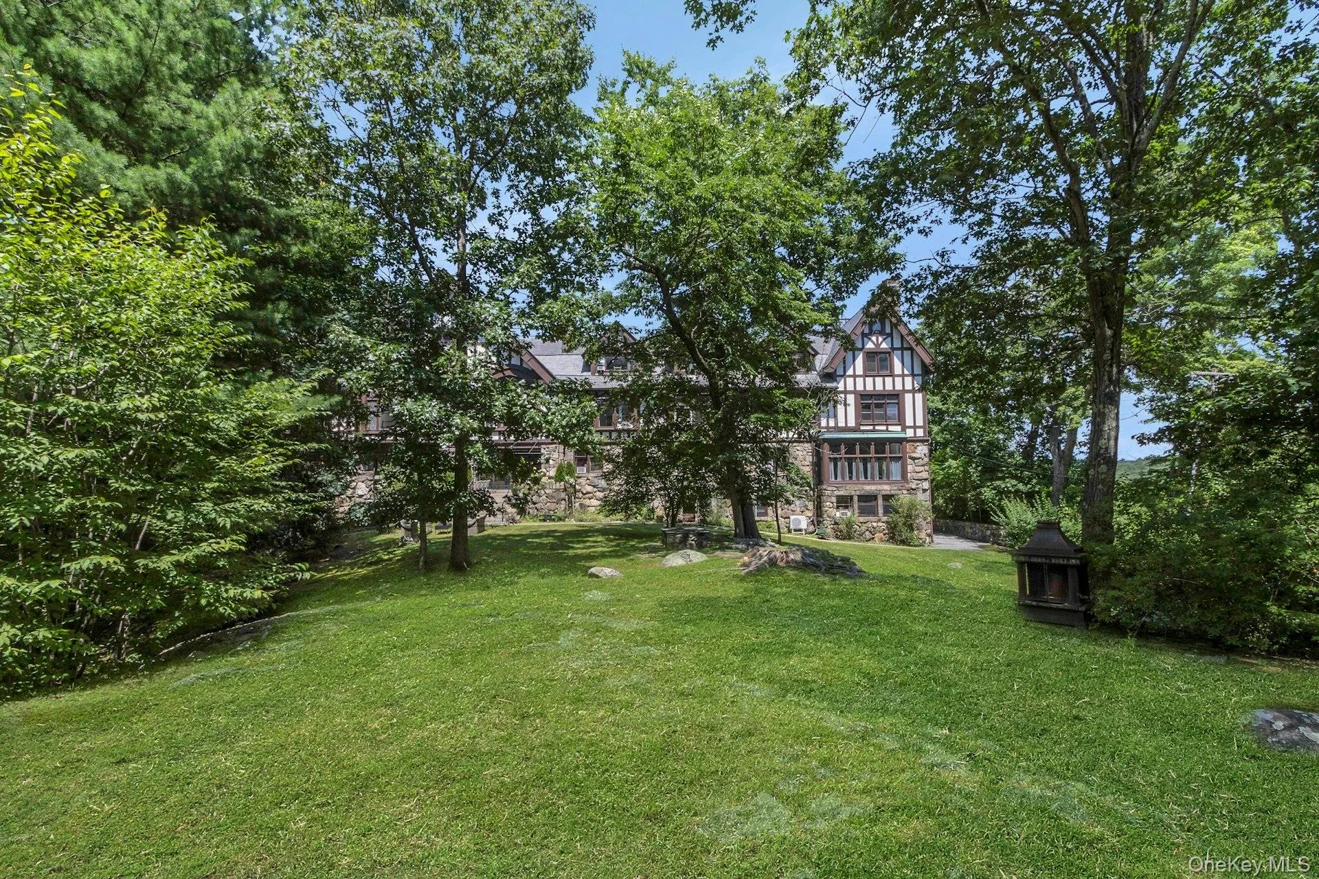 61 Crows Nest Road, Tuxedo, NY, 3 Bedroom Bedrooms, 5 Room Rooms,2 BathroomBathrooms,Residential Lease,For Rent,Crows Nest,0,1057408 61 Crows Nest Road, Tuxedo, NY, 3 Bedroom Bedrooms, 5 Room Rooms,2 BathroomBathrooms,Residential Lease,For Rent,Crows Nest,0,1057408