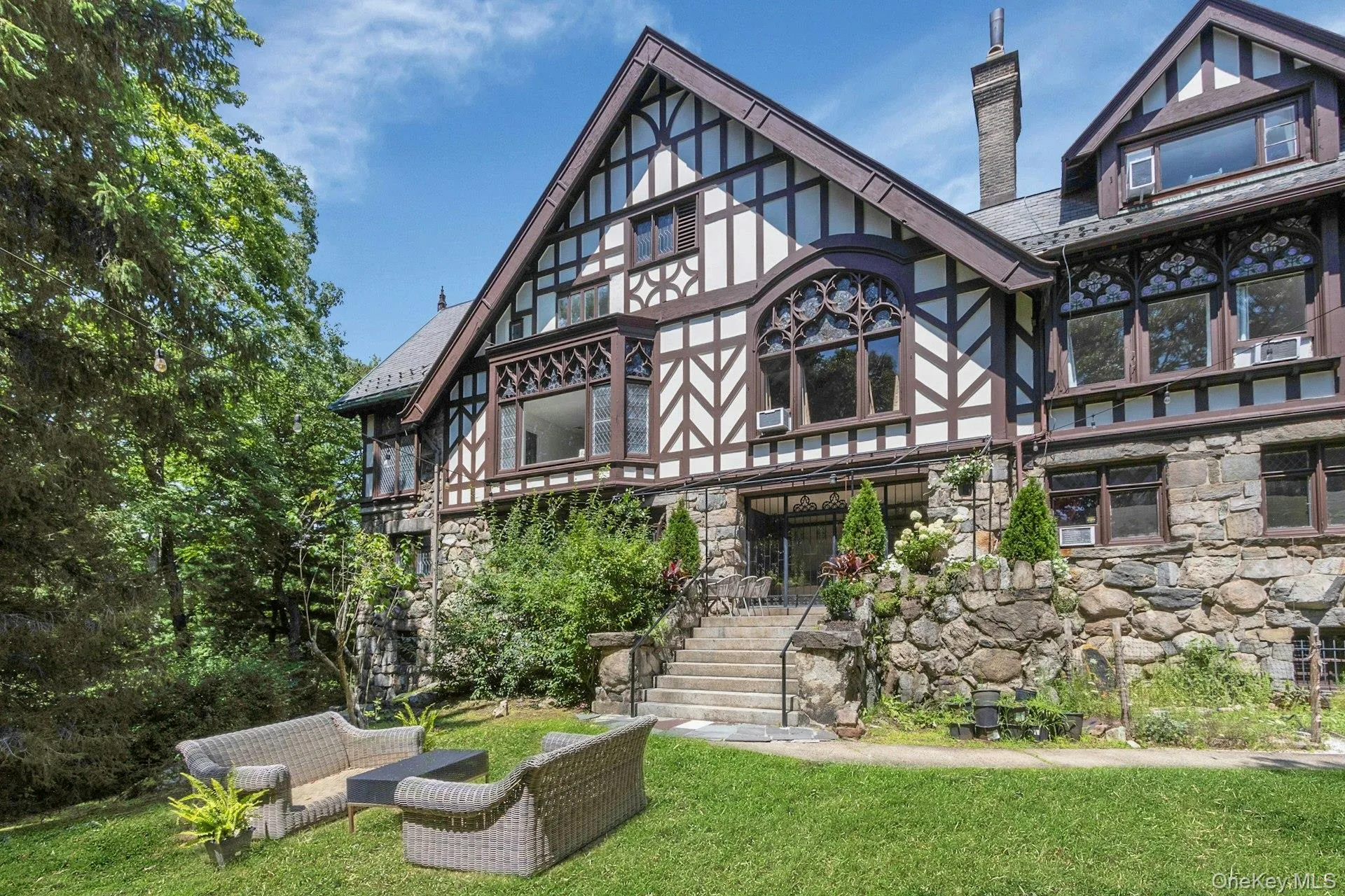 61 Crows Nest Road, Tuxedo, NY, 3 Bedroom Bedrooms, 5 Room Rooms,2 BathroomBathrooms,Residential Lease,For Rent,Crows Nest,0,1057408 61 Crows Nest Road, Tuxedo, NY, 3 Bedroom Bedrooms, 5 Room Rooms,2 BathroomBathrooms,Residential Lease,For Rent,Crows Nest,0,1057408