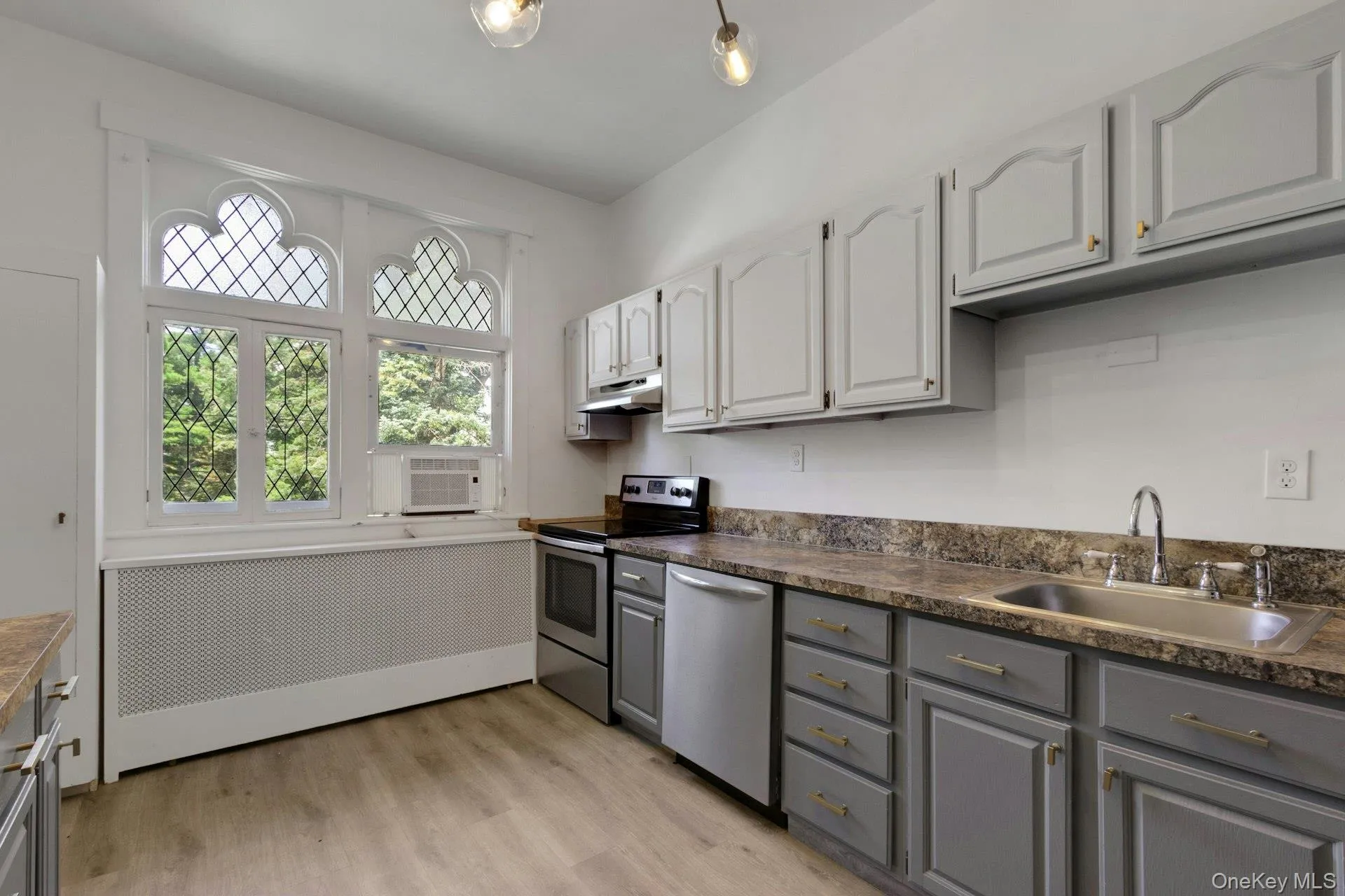 61 Crows Nest Road, Tuxedo, NY, 3 Bedroom Bedrooms, 5 Room Rooms,2 BathroomBathrooms,Residential Lease,For Rent,Crows Nest,0,1057408 61 Crows Nest Road, Tuxedo, NY, 3 Bedroom Bedrooms, 5 Room Rooms,2 BathroomBathrooms,Residential Lease,For Rent,Crows Nest,0,1057408