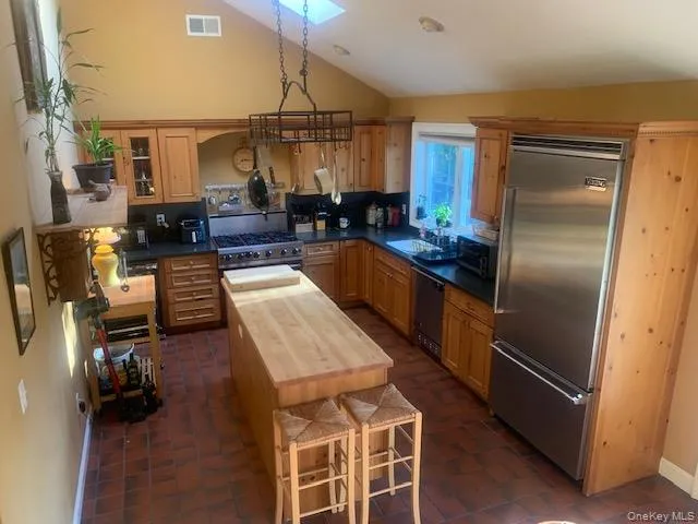 39 Moran Way, East Fishkill, NY, 3 Bedrooms Bedrooms, 7 Rooms Rooms,3 BathroomsBathrooms,Residential,For Rent,Moran,0,1057416 39 Moran Way, East Fishkill, NY, 3 Bedrooms Bedrooms, 7 Rooms Rooms,3 BathroomsBathrooms,Residential,For Rent,Moran,0,1057416