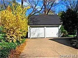 15 Maple Grove Street, North Hempstead, NY, 4 Bedrooms Bedrooms, 8 Rooms Rooms,2 BathroomsBathrooms,Residential,For Rent,Maple Grove,0,1057417 15 Maple Grove Street, North Hempstead, NY, 4 Bedrooms Bedrooms, 8 Rooms Rooms,2 BathroomsBathrooms,Residential,For Rent,Maple Grove,0,1057417