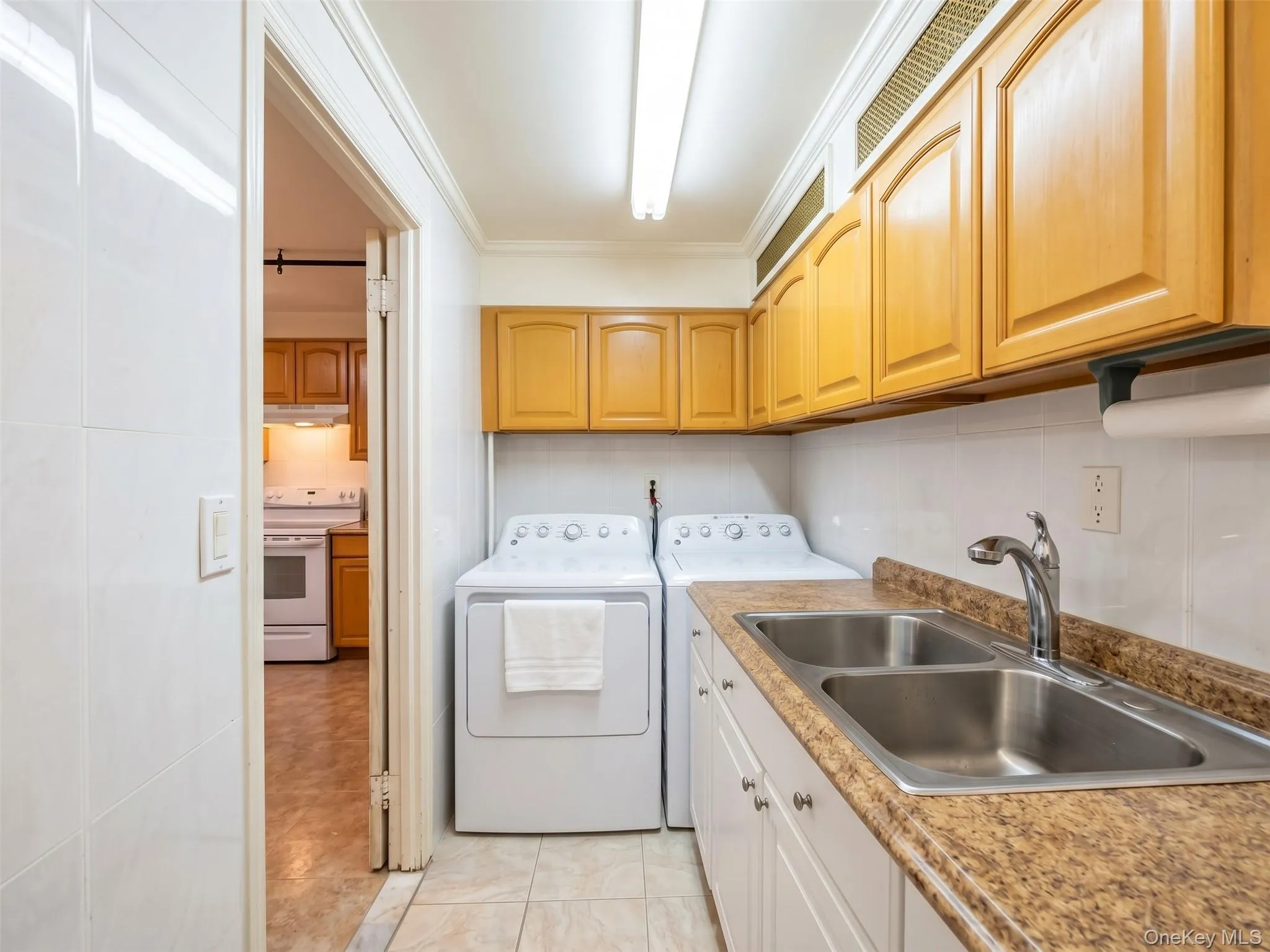 2002 150th Street, New York, NY, 3 Bedrooms Bedrooms, 8 Rooms Rooms,1 BathroomBathrooms,Residential,For Rent,150th,0,1057420 2002 150th Street, New York, NY, 3 Bedrooms Bedrooms, 8 Rooms Rooms,1 BathroomBathrooms,Residential,For Rent,150th,0,1057420
