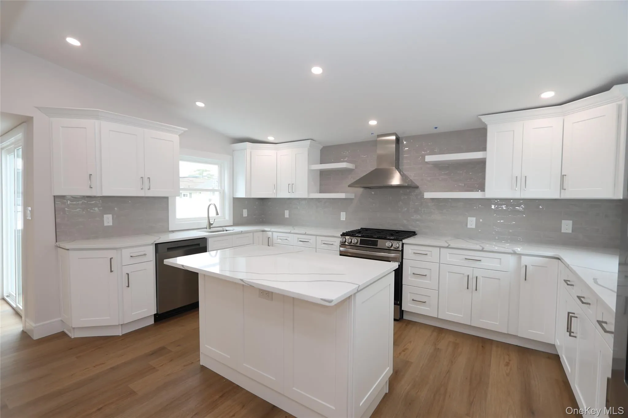 224 Hungry Harbor Road, Hempstead, NY, 3 Bedrooms Bedrooms, 8 Rooms Rooms,2 BathroomsBathrooms,Residential,For Rent,Hungry Harbor,0,1057421 224 Hungry Harbor Road, Hempstead, NY, 3 Bedrooms Bedrooms, 8 Rooms Rooms,2 BathroomsBathrooms,Residential,For Rent,Hungry Harbor,0,1057421
