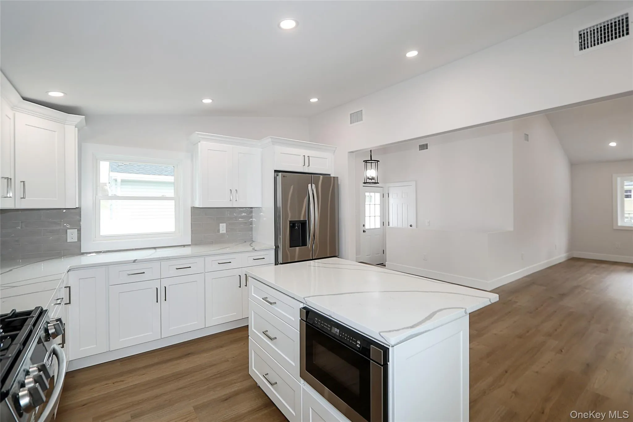 224 Hungry Harbor Road, Hempstead, NY, 3 Bedrooms Bedrooms, 8 Rooms Rooms,2 BathroomsBathrooms,Residential,For Rent,Hungry Harbor,0,1057421 224 Hungry Harbor Road, Hempstead, NY, 3 Bedrooms Bedrooms, 8 Rooms Rooms,2 BathroomsBathrooms,Residential,For Rent,Hungry Harbor,0,1057421