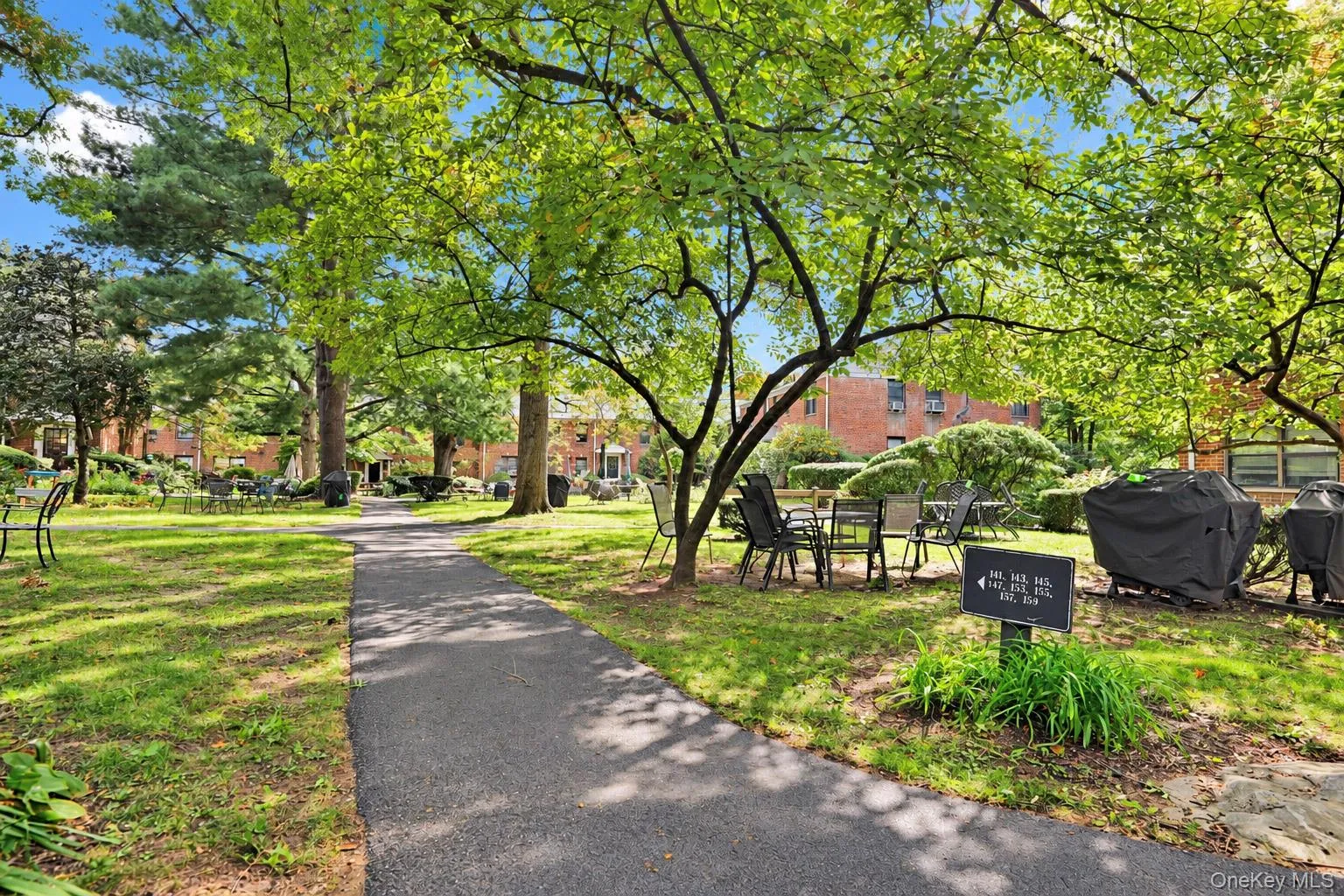 151 Hartsdale Avenue, Greenburgh, NY, 1 Bedroom Bedrooms, 4 Rooms Rooms,1 BathroomBathrooms,Residential,For Rent,Hartsdale,0,1057423 151 Hartsdale Avenue, Greenburgh, NY, 1 Bedroom Bedrooms, 4 Rooms Rooms,1 BathroomBathrooms,Residential,For Rent,Hartsdale,0,1057423