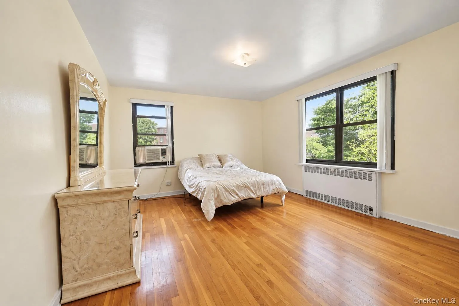 151 Hartsdale Avenue, Greenburgh, NY, 1 Bedroom Bedrooms, 4 Rooms Rooms,1 BathroomBathrooms,Residential,For Rent,Hartsdale,0,1057423 151 Hartsdale Avenue, Greenburgh, NY, 1 Bedroom Bedrooms, 4 Rooms Rooms,1 BathroomBathrooms,Residential,For Rent,Hartsdale,0,1057423